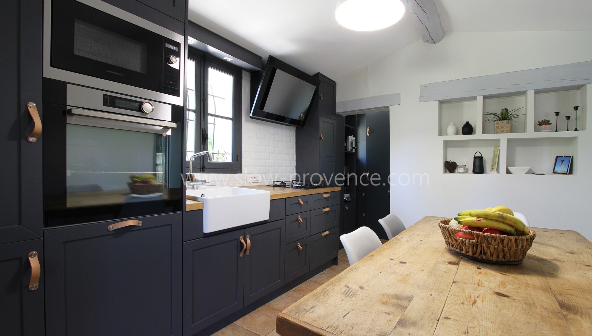 Fully furnished kitchen