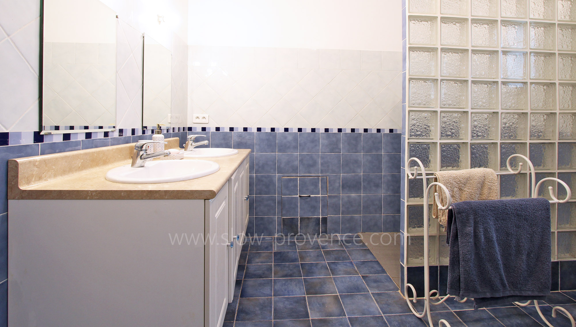 Salle de bain de l'étage