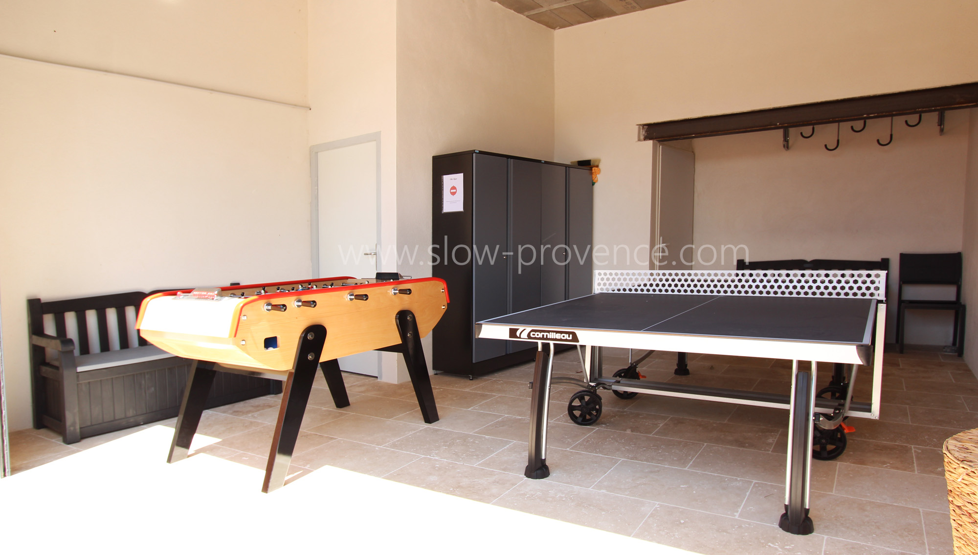 Baby-foot et table de ping-pong