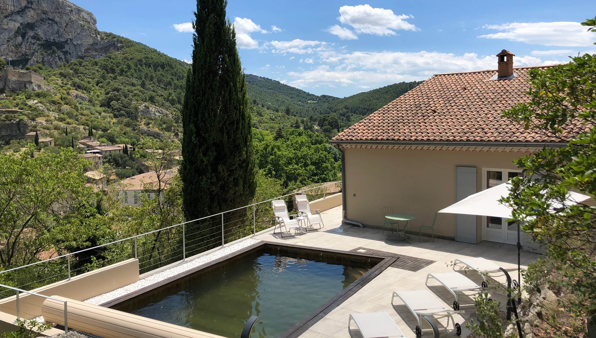 Private swimming-pool