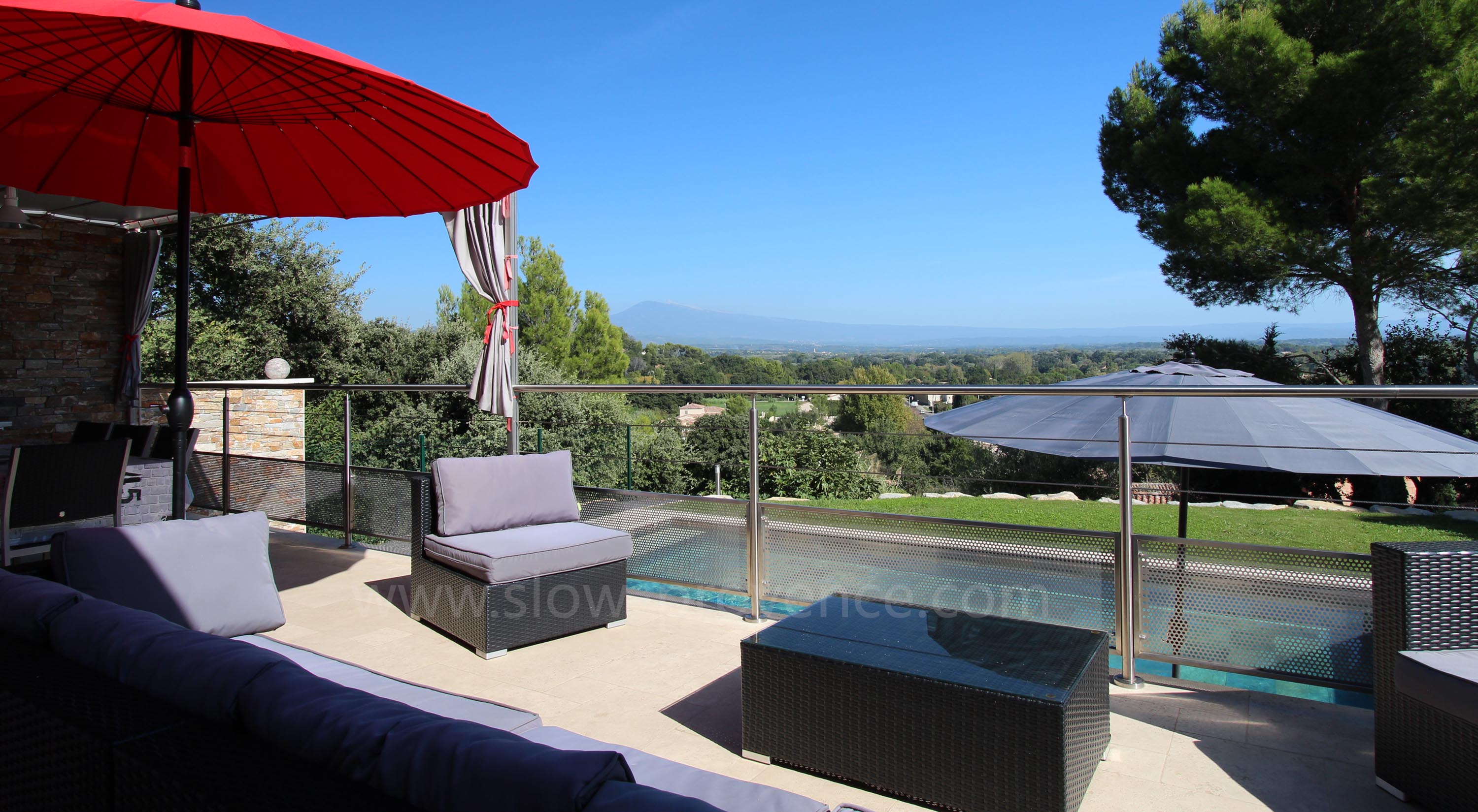 Grande terrasse avec vue dominante