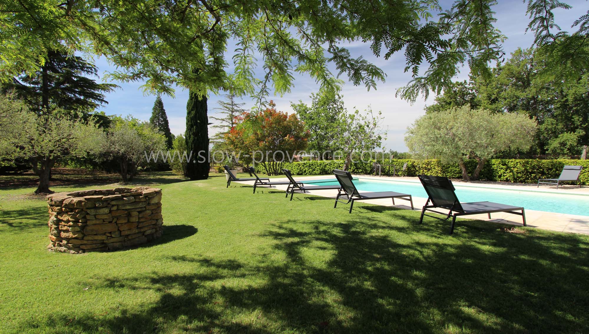 Grand jardin clos