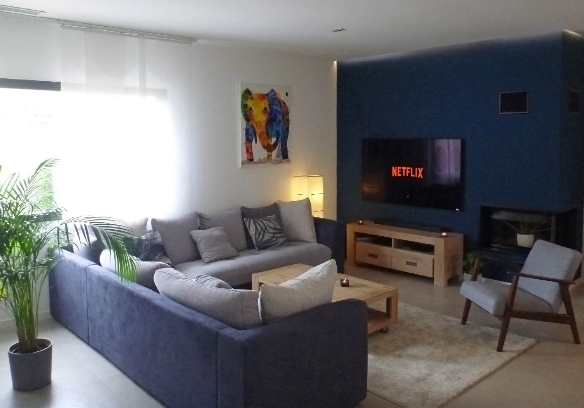 Living-room with TV