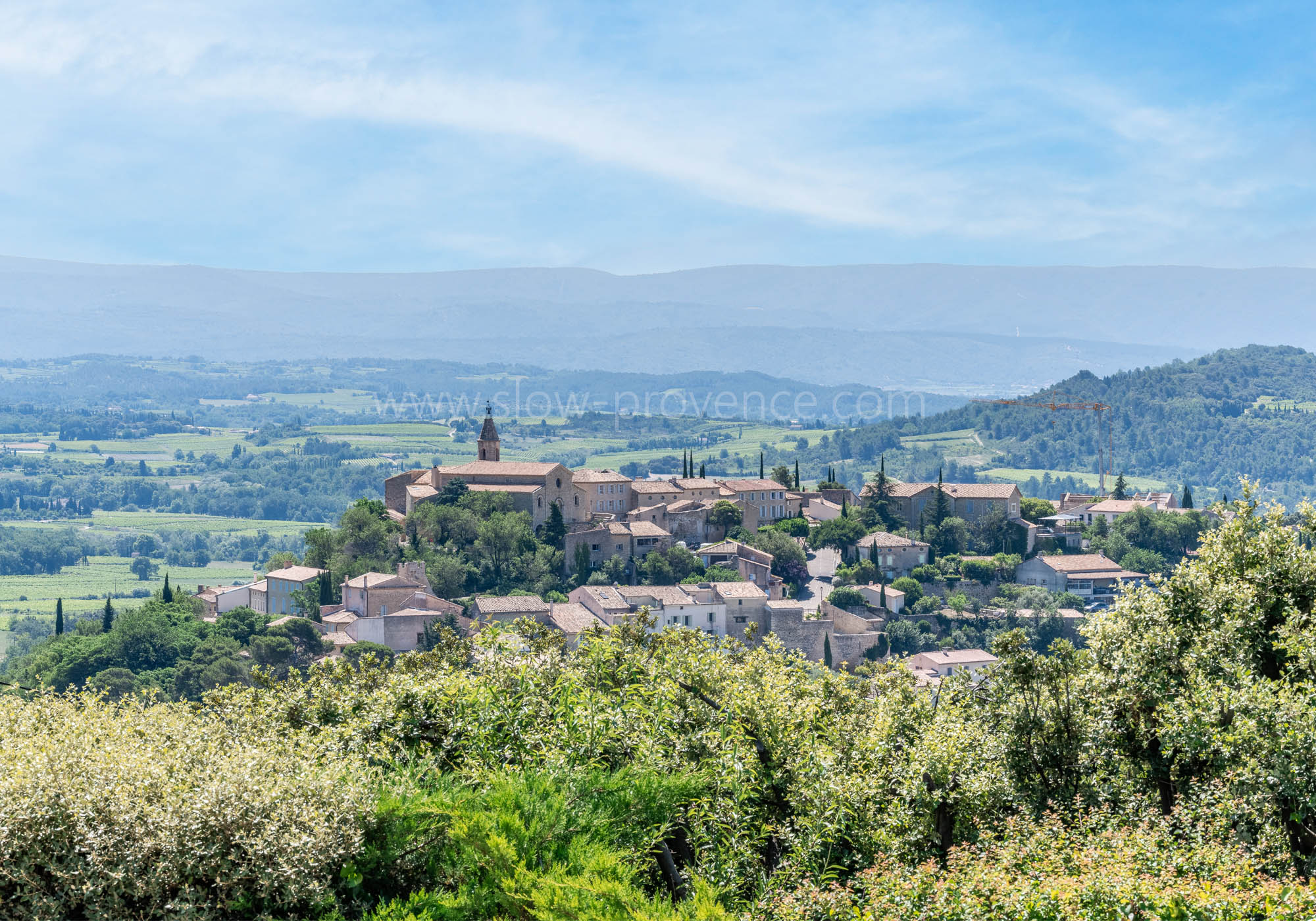 Superbe vue sur le village de Crillon