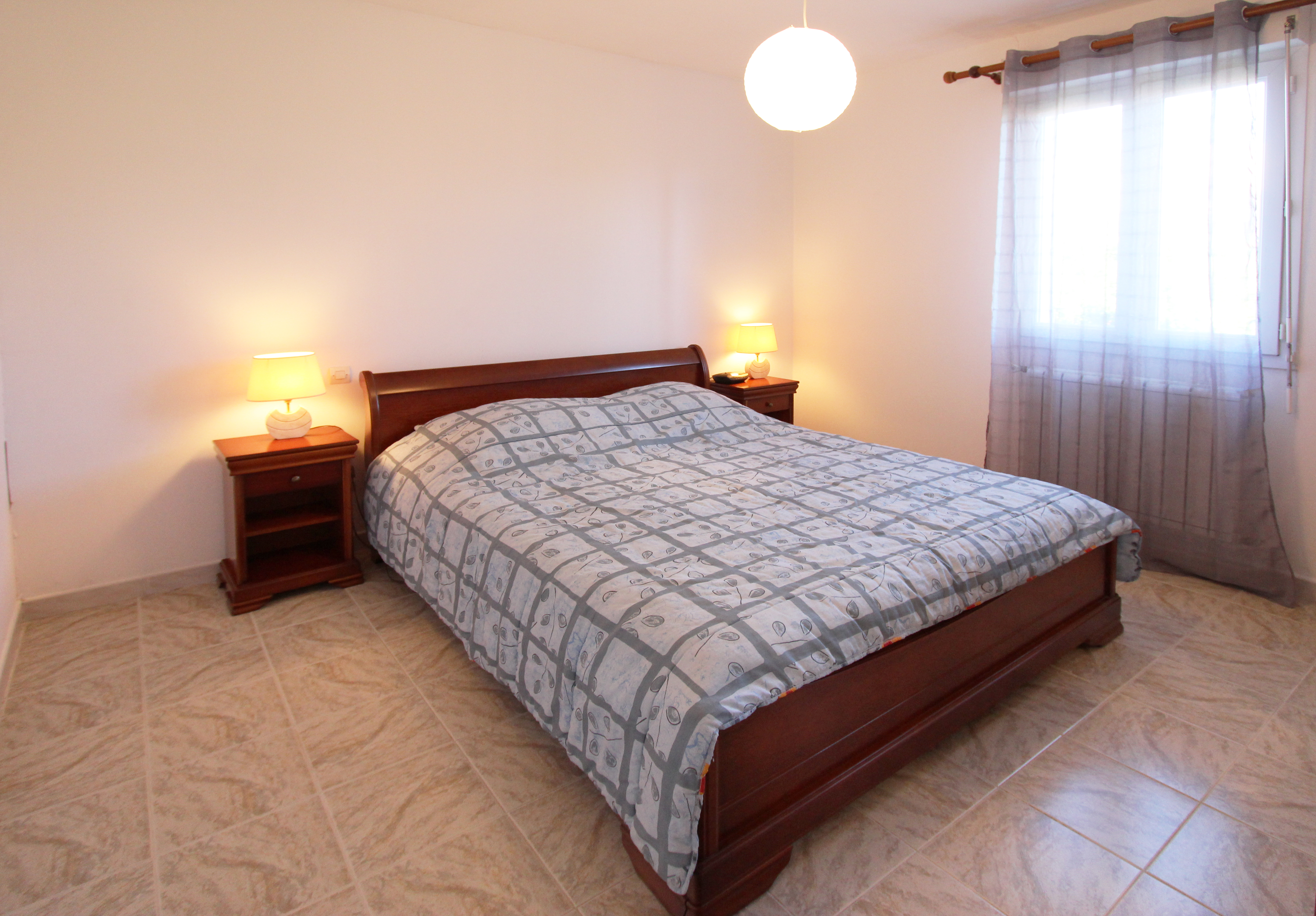 Chambre parentale avec lit double