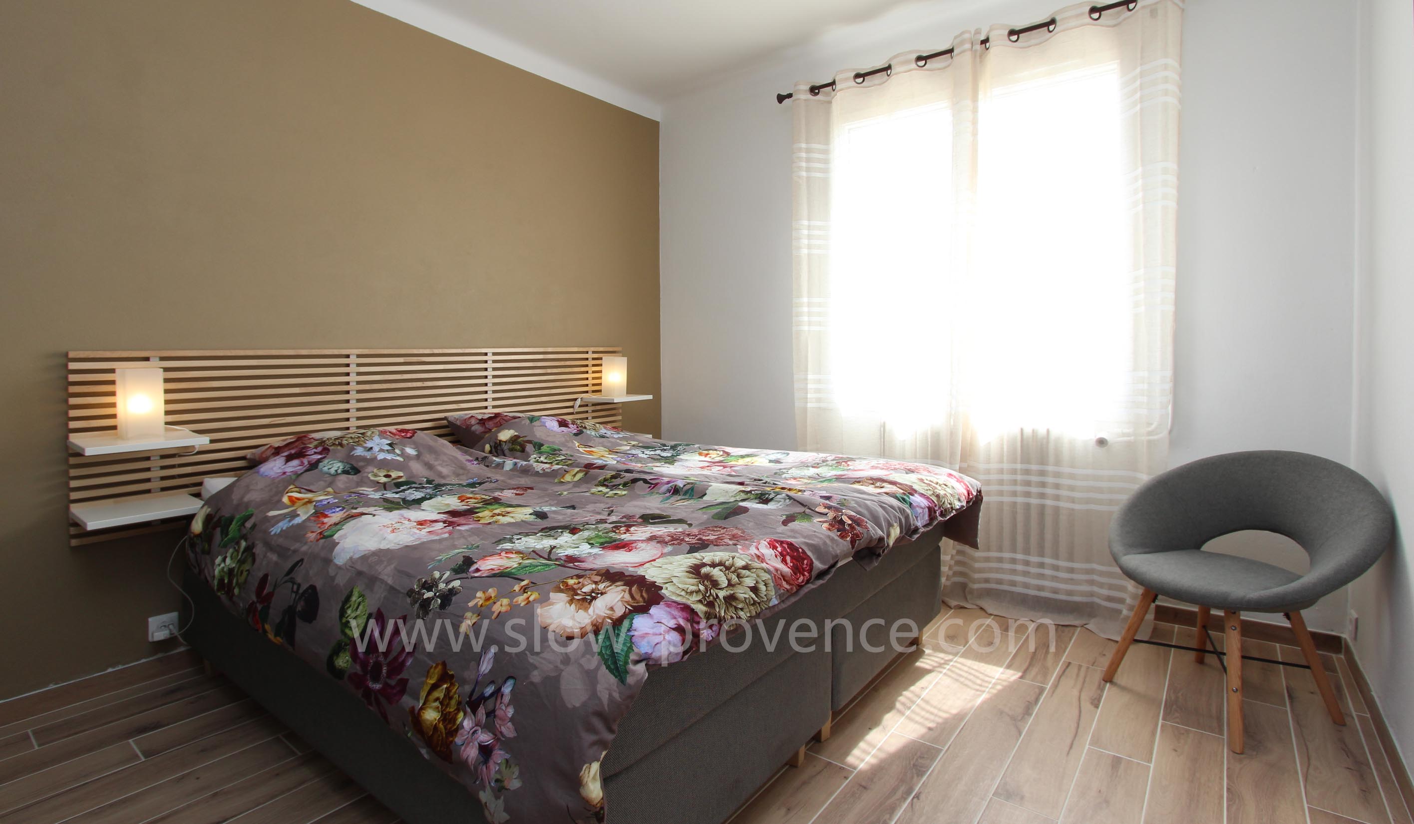 Chambre 1 : Lit 180 x 200