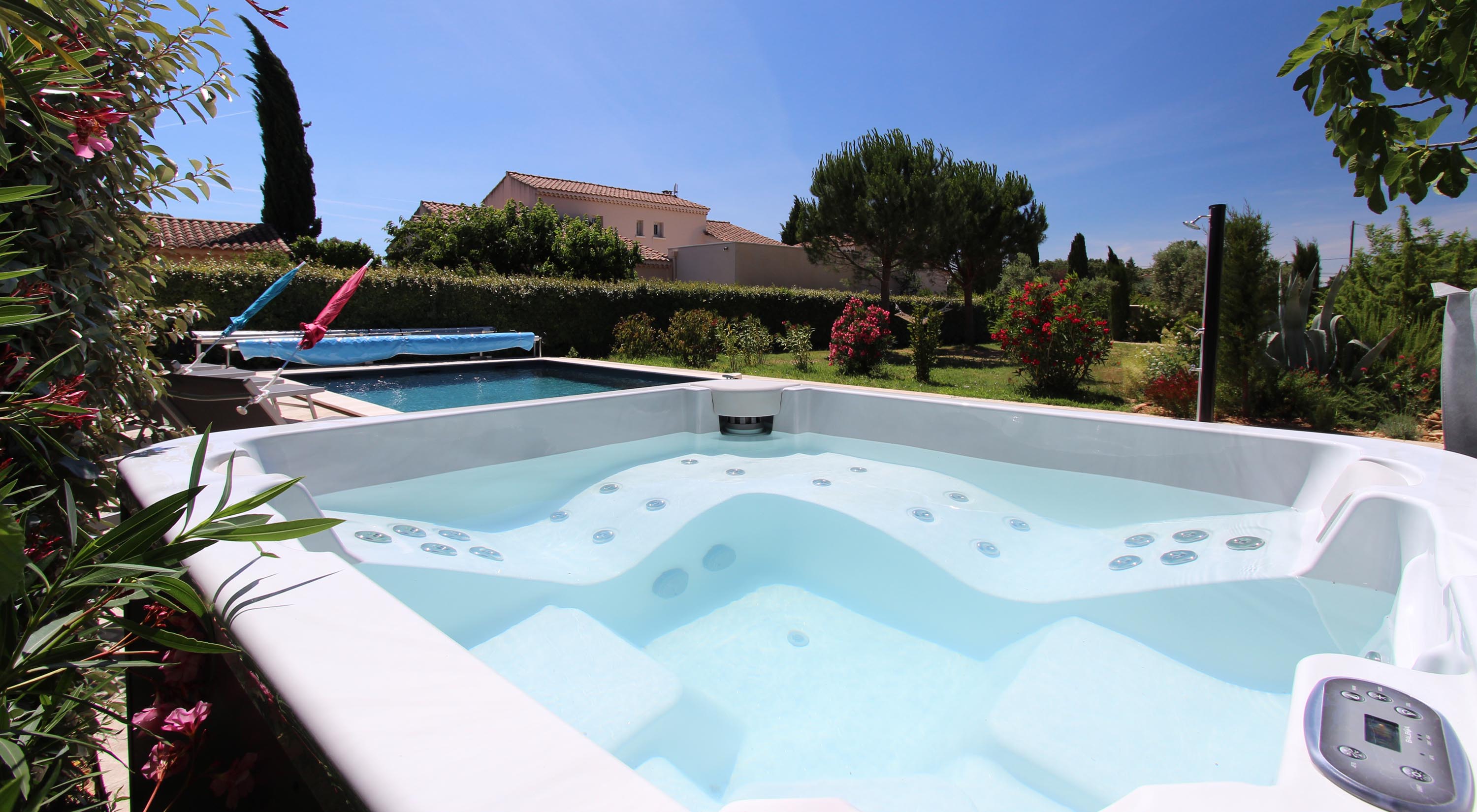 Plutôt piscine ou jacuzzi?