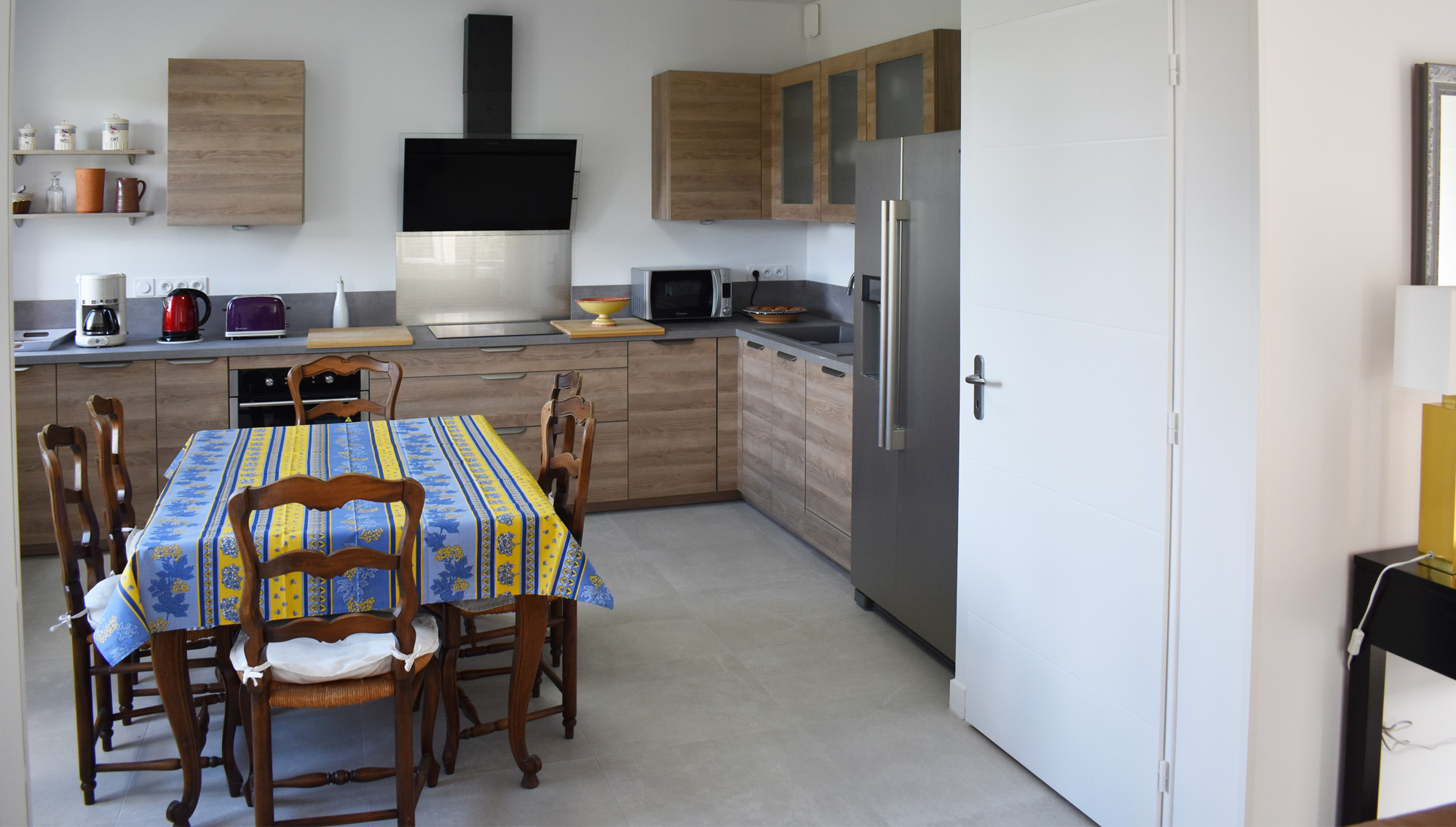 Fully furnished kitchen