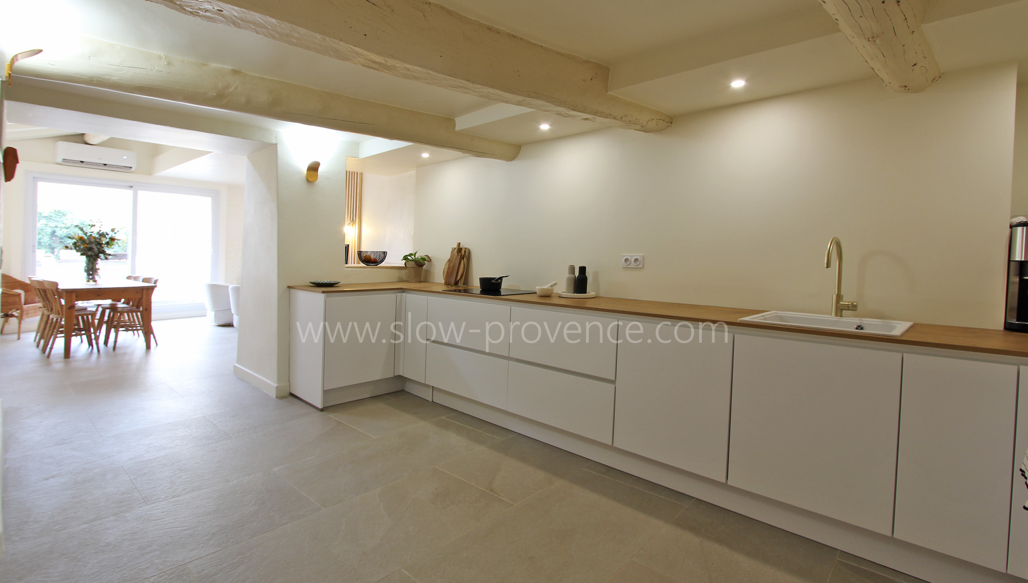 Large bright kitchen