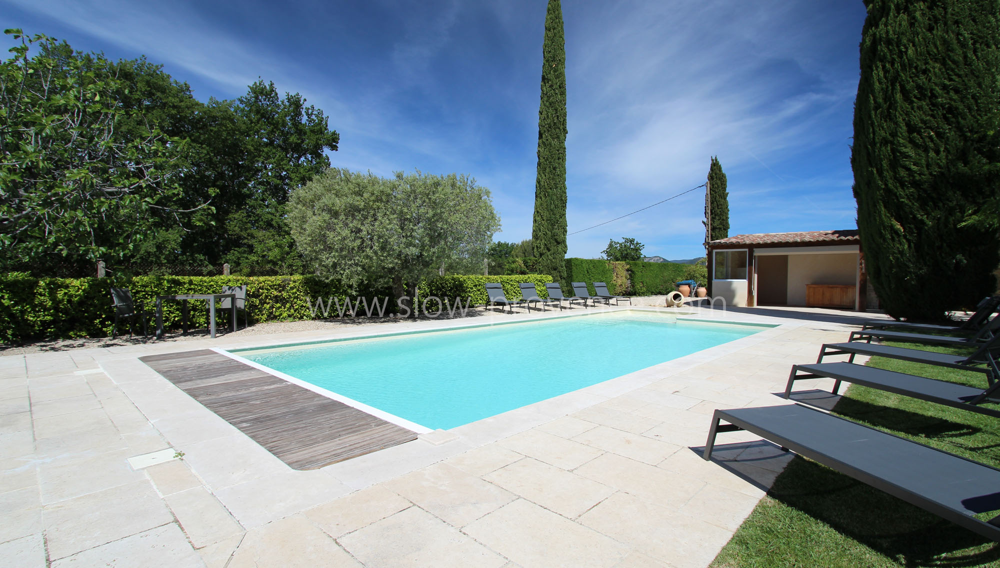 Grande piscine privée
