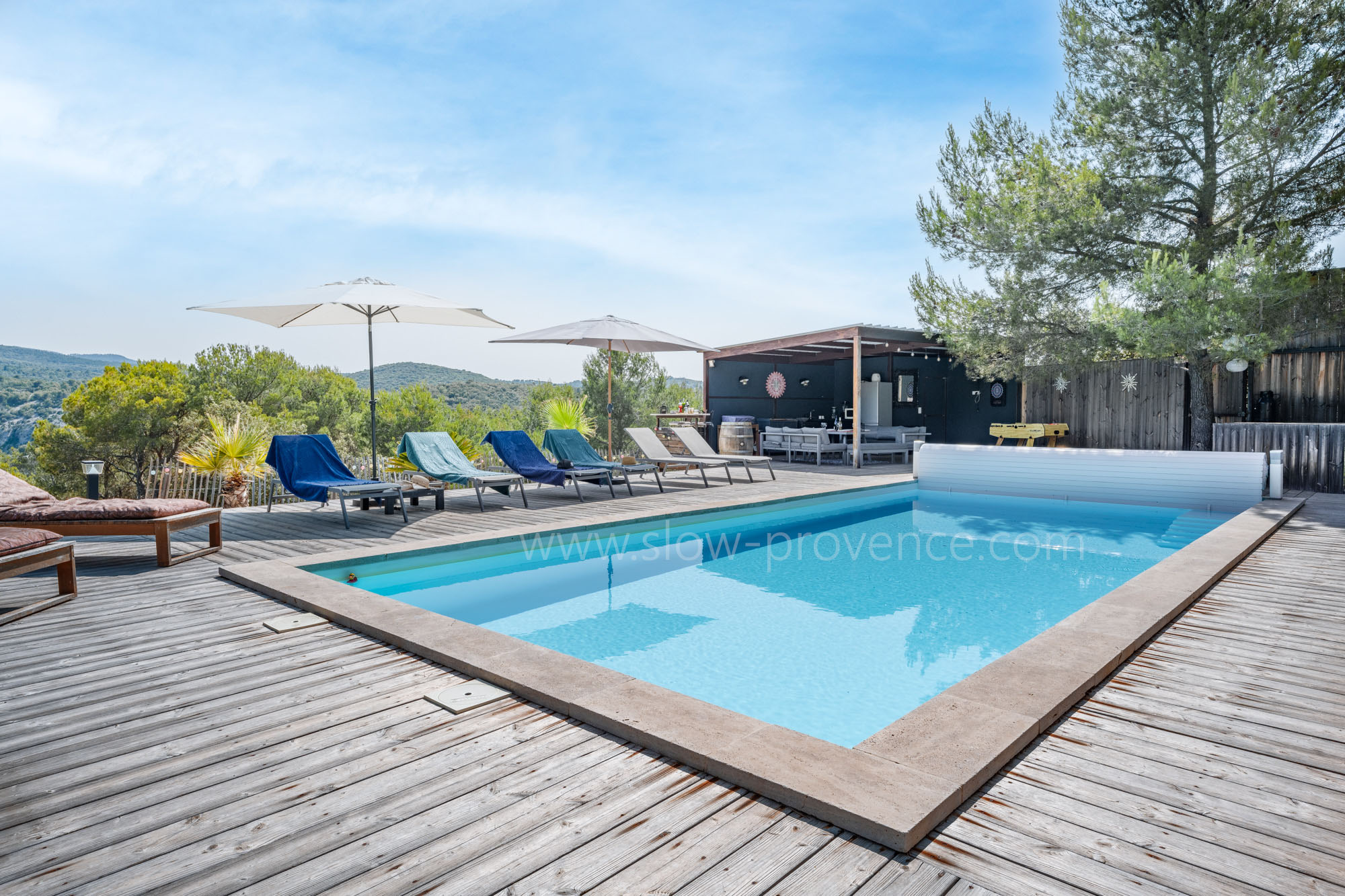 Un superbe espace piscine sans aucun vis-à-vis