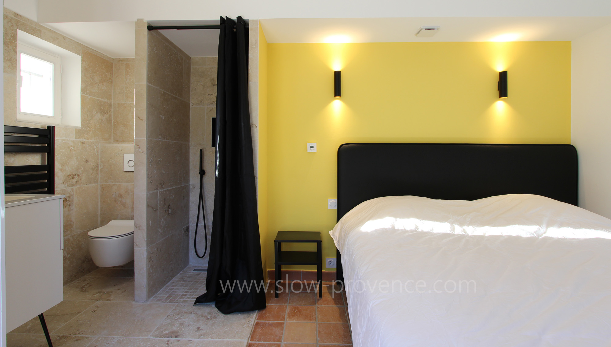 Bedroom 4 (independent access) with its shower room