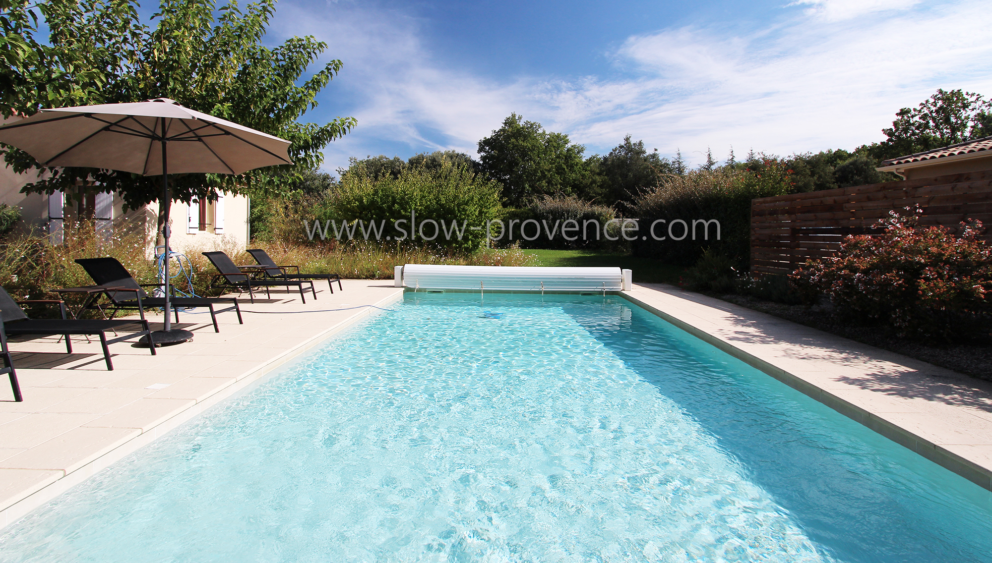 Grande piscine privée