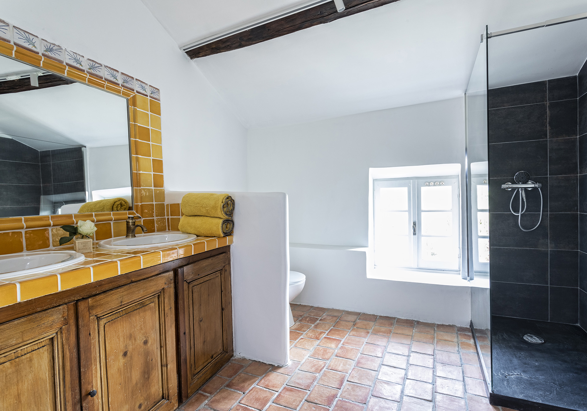 Shower room 4