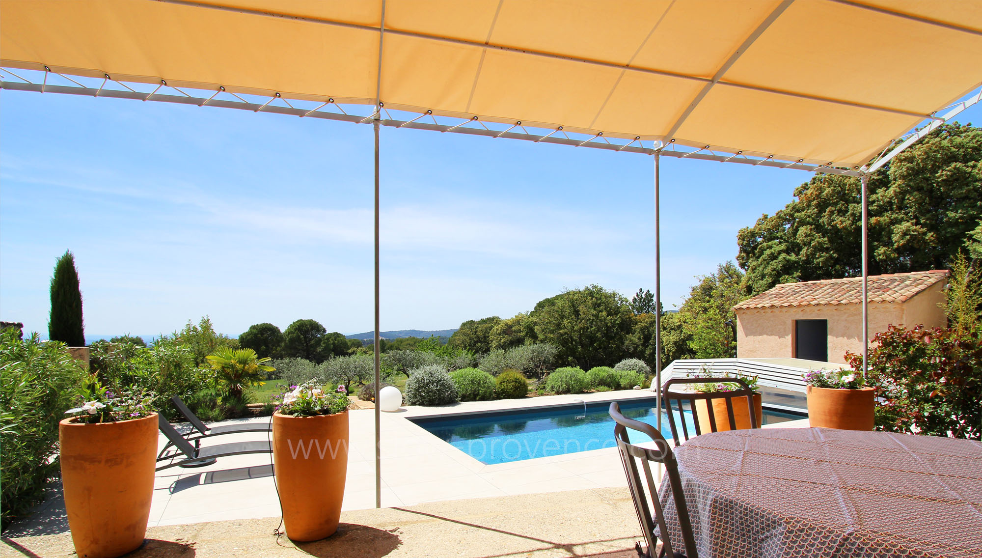 Terrasse avec superbe vue