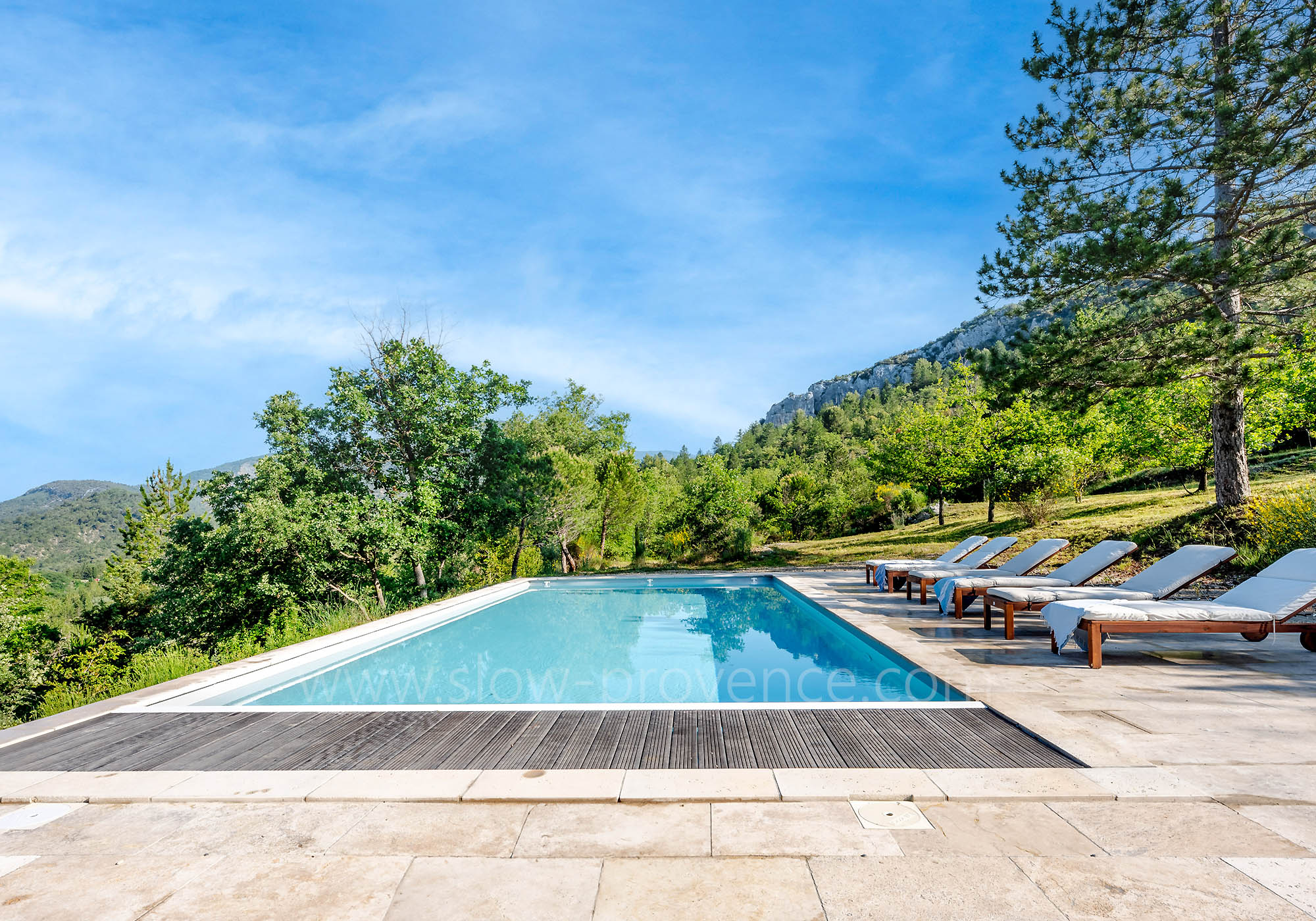 Superbe piscine en pleine nature