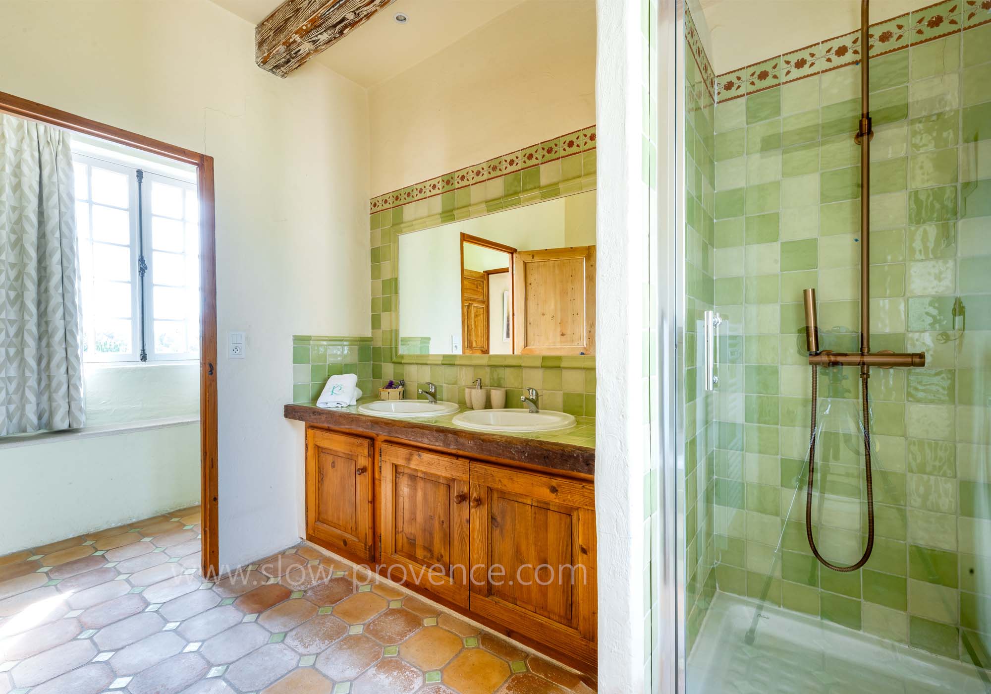 Master bedroom bathroom