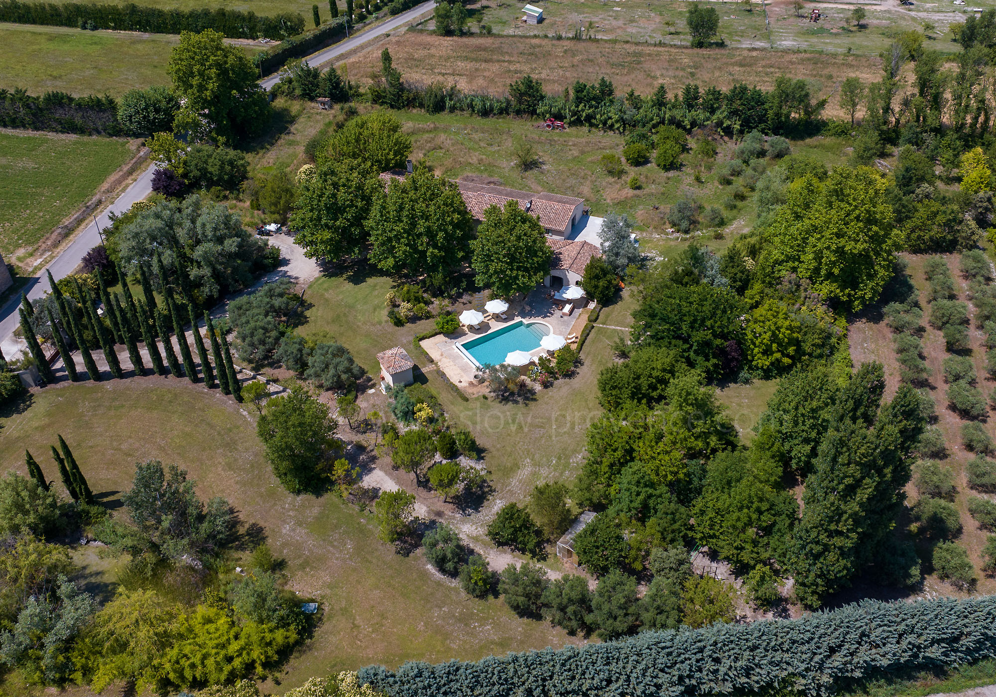Mas Harmovie et ses 2 hectares de nature