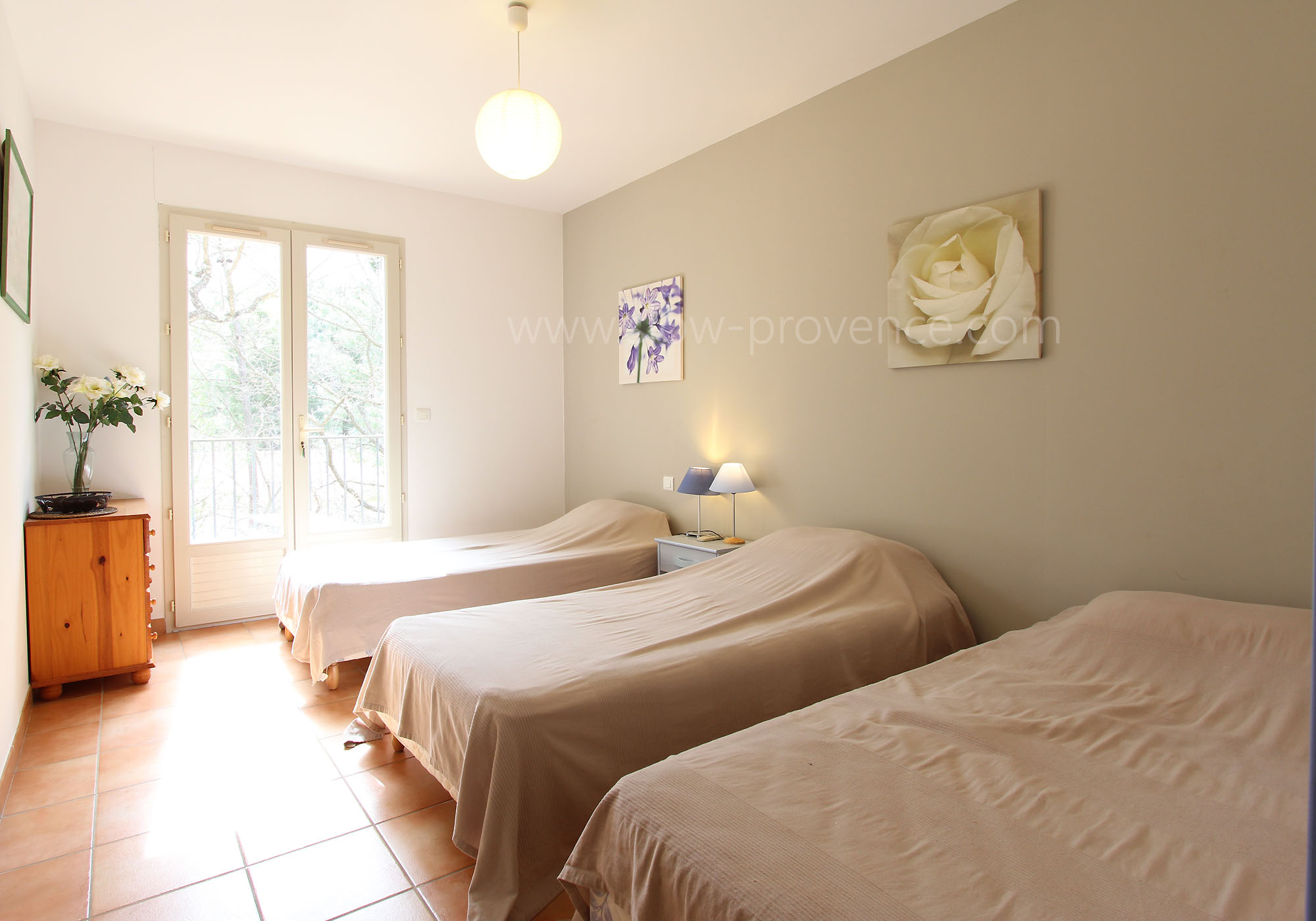 Chambre 3 avec 3 lits simples