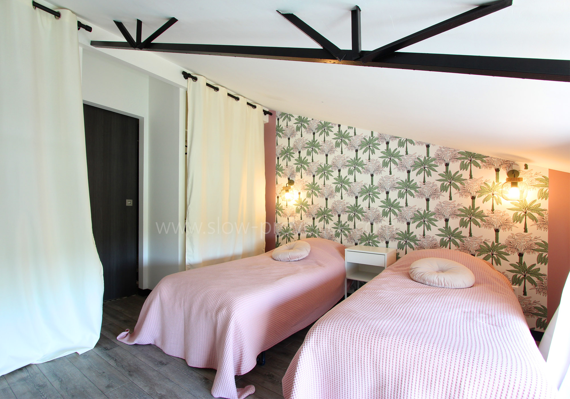 Chambre 1 : 2 lits simples (2x80x190cm)