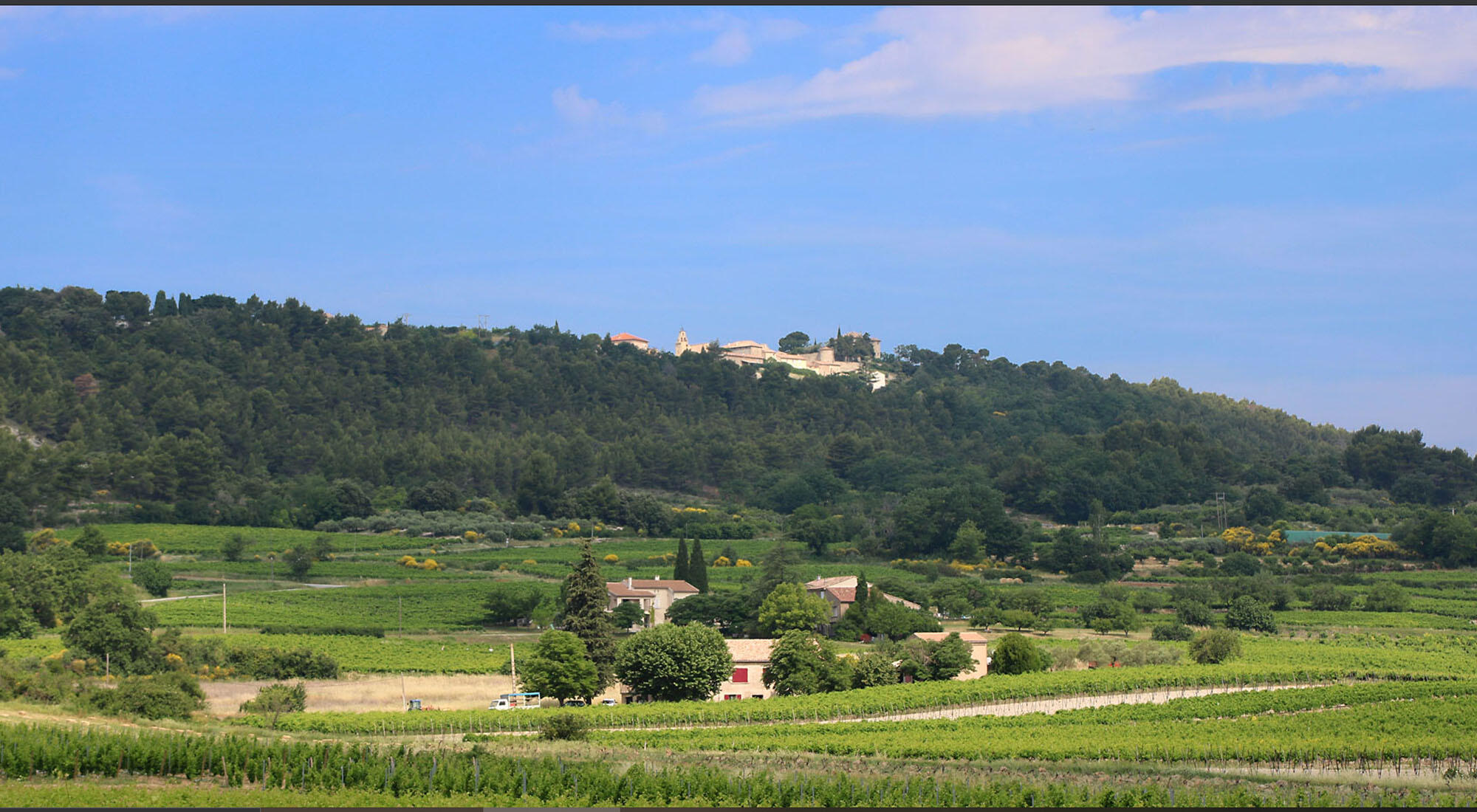 Blauvac, small provençal village at the foot of the Mont Ventoux