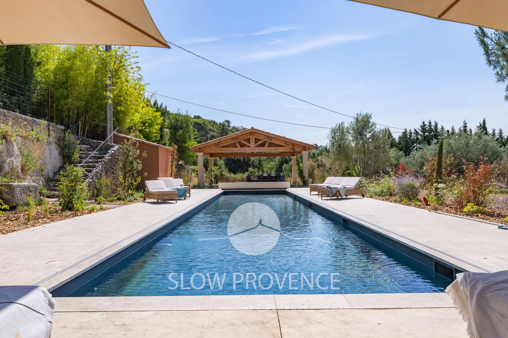 Grande piscine de 20m par 4m