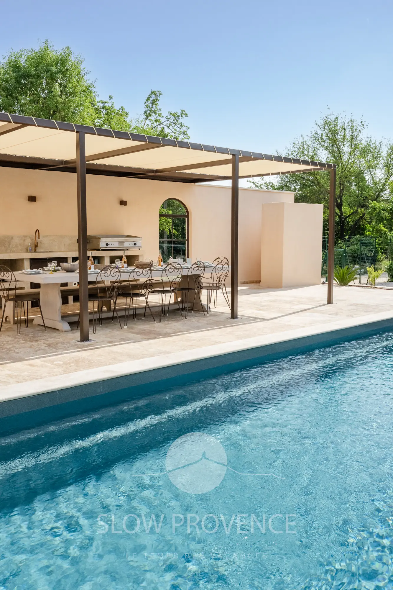 Privater beheizter Pool