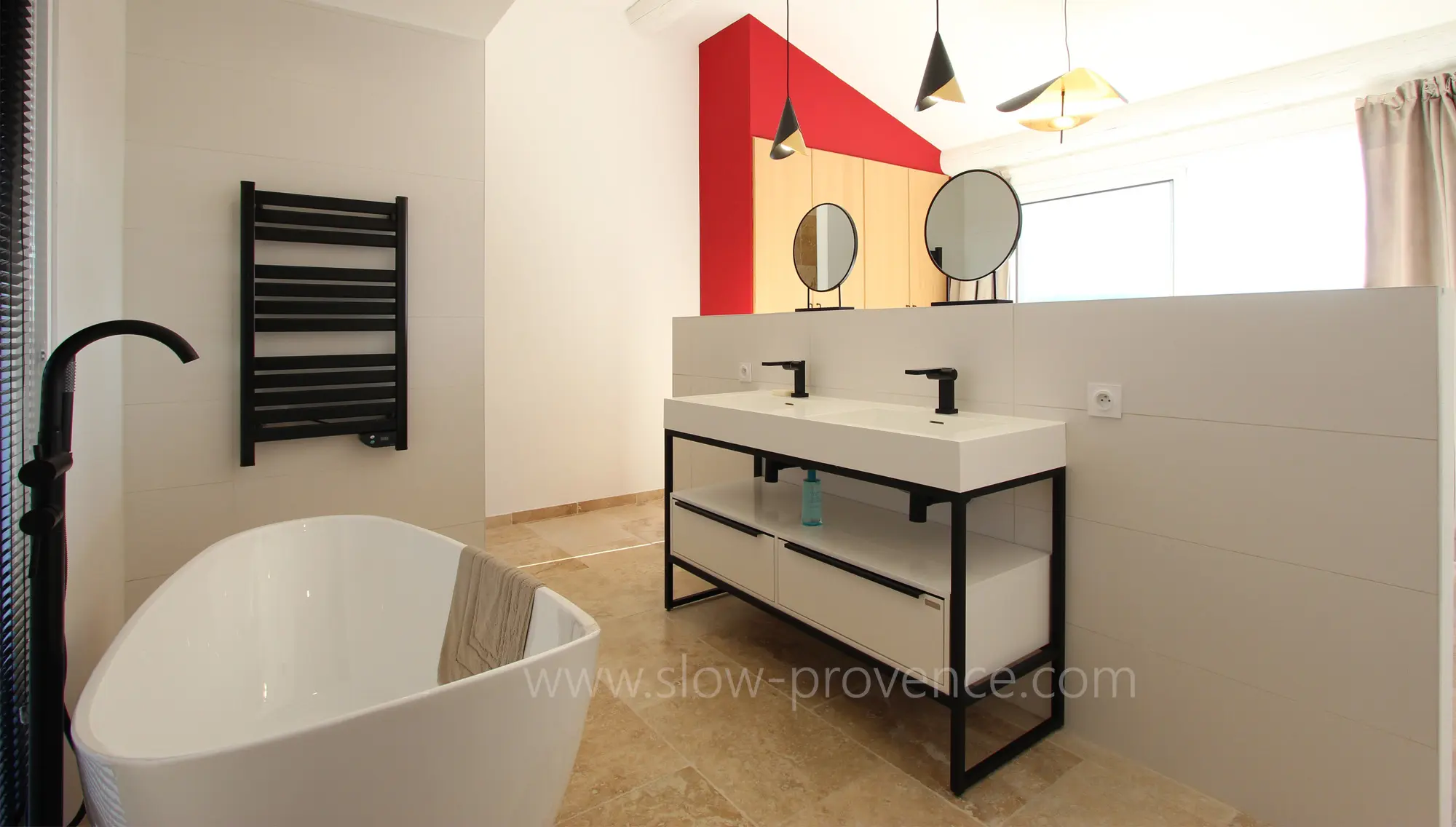 Private bathtub, shower and toilet