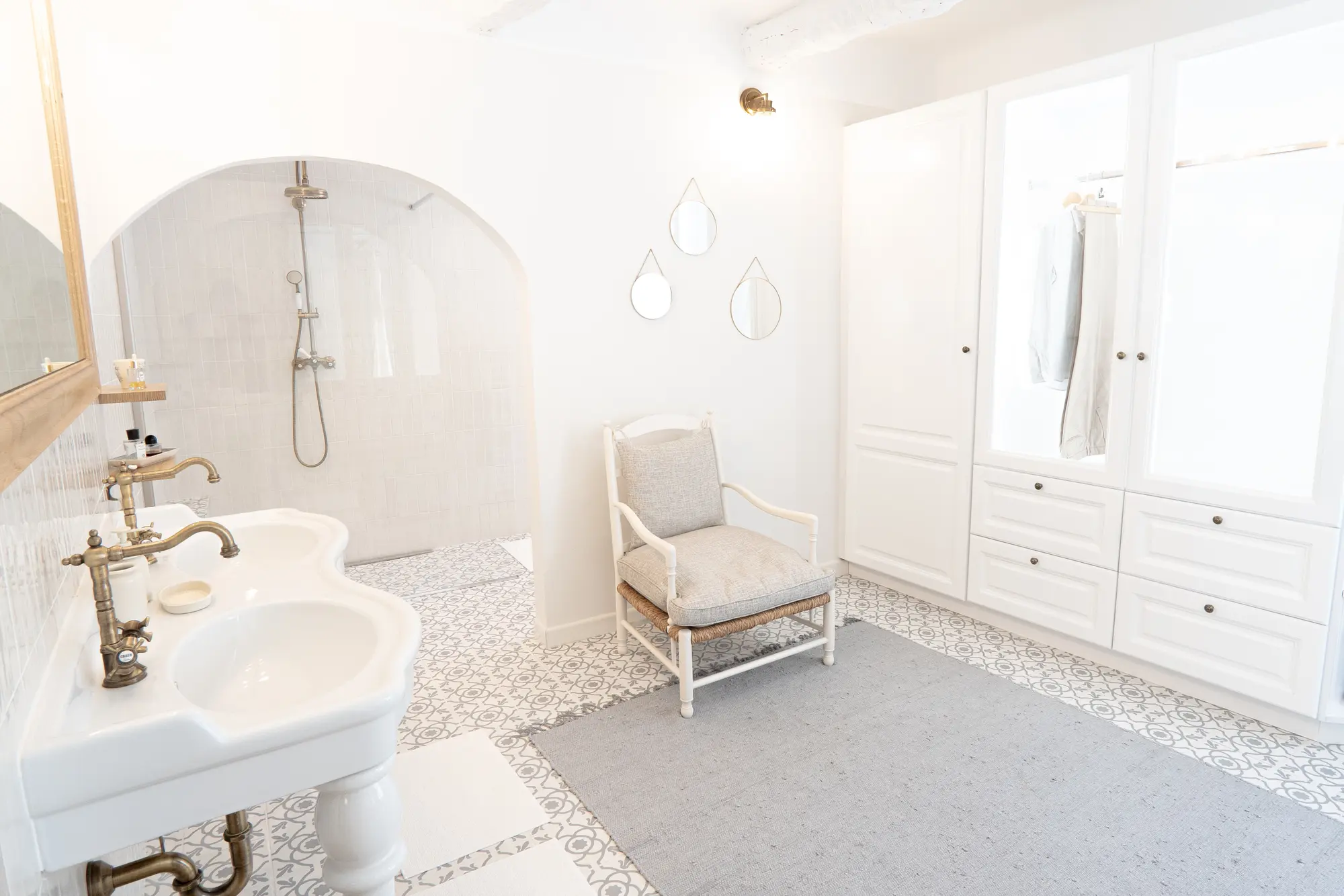 Salle de douche privative - chambre 1