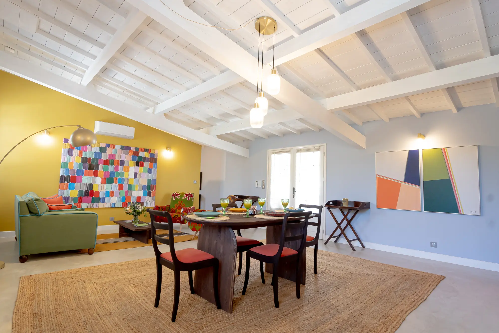 Loft indépendant avec une jolie pièce de vie