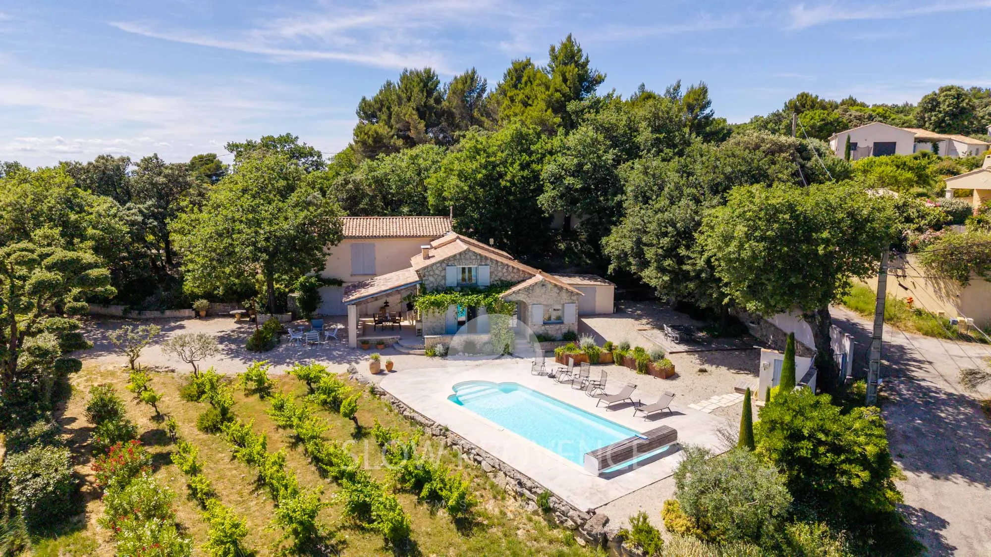 Luftaufnahme der Villa Colline