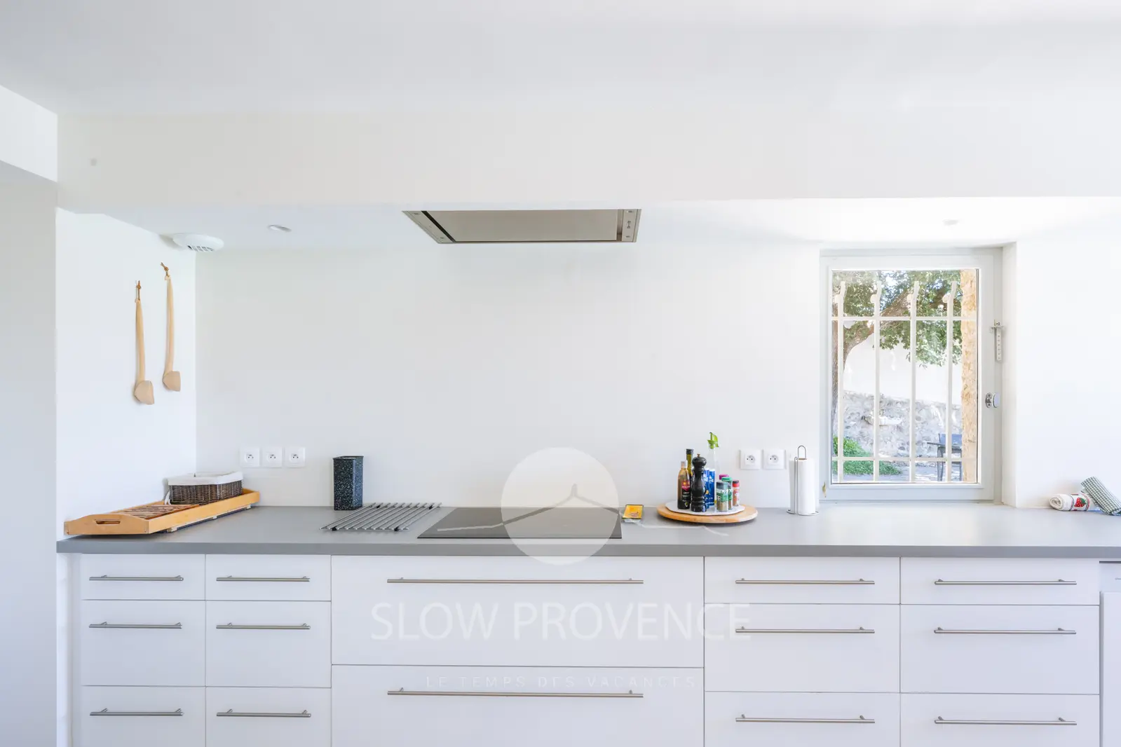 Furnished kitchen