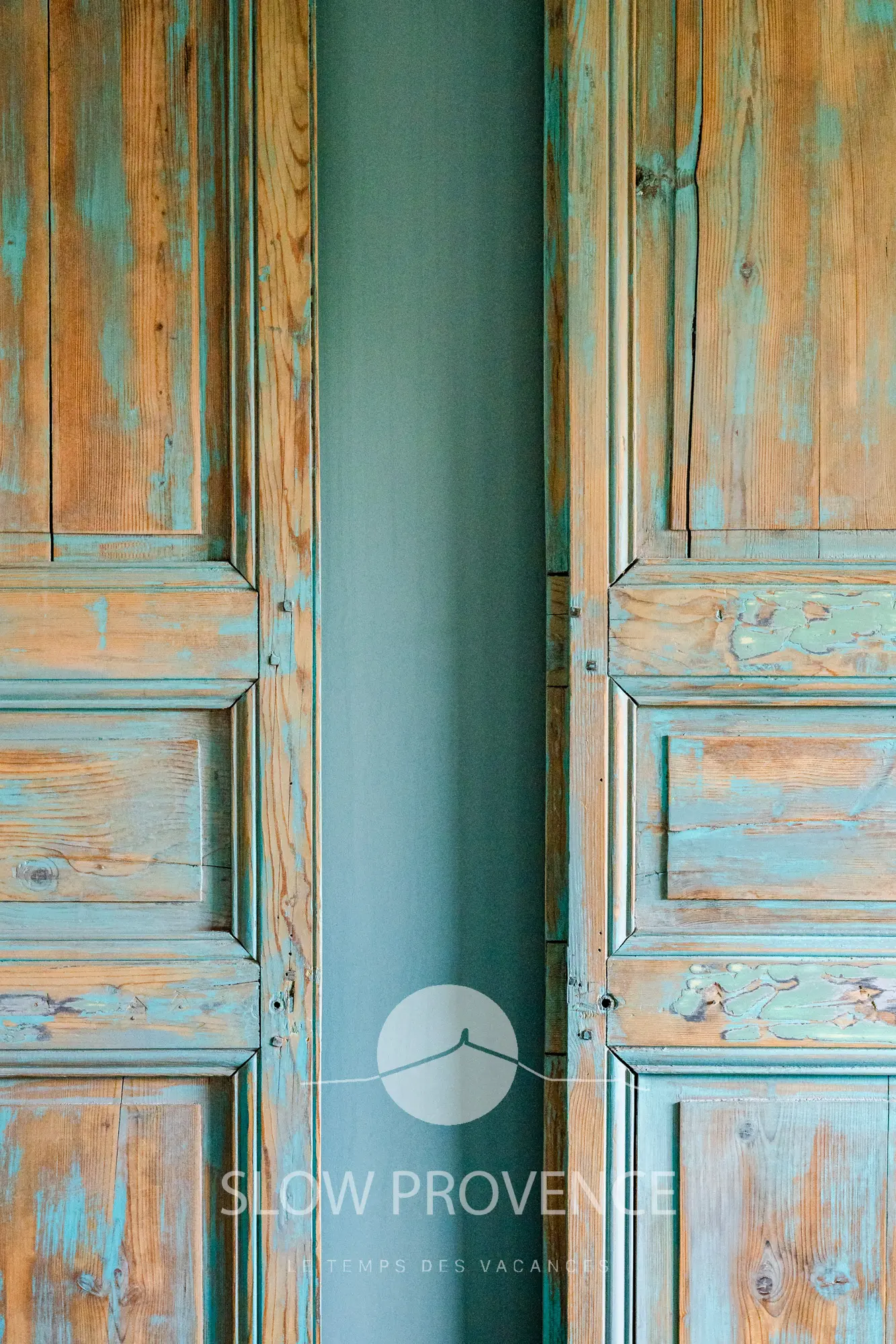 Bois patiné & nuances de turquoise