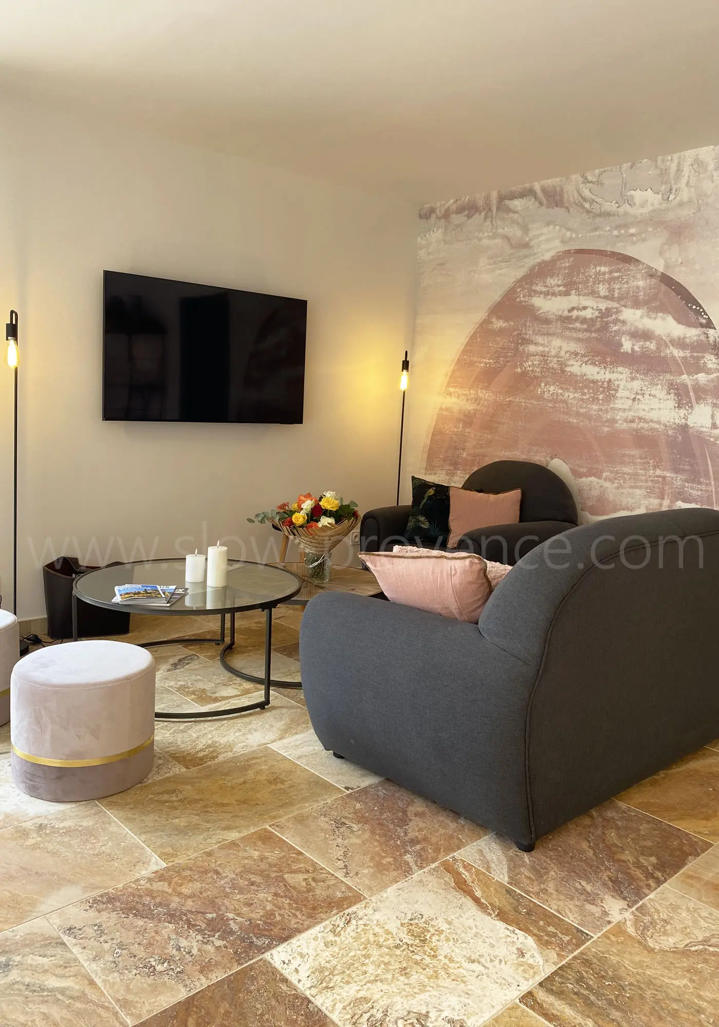 Apartment: Living area