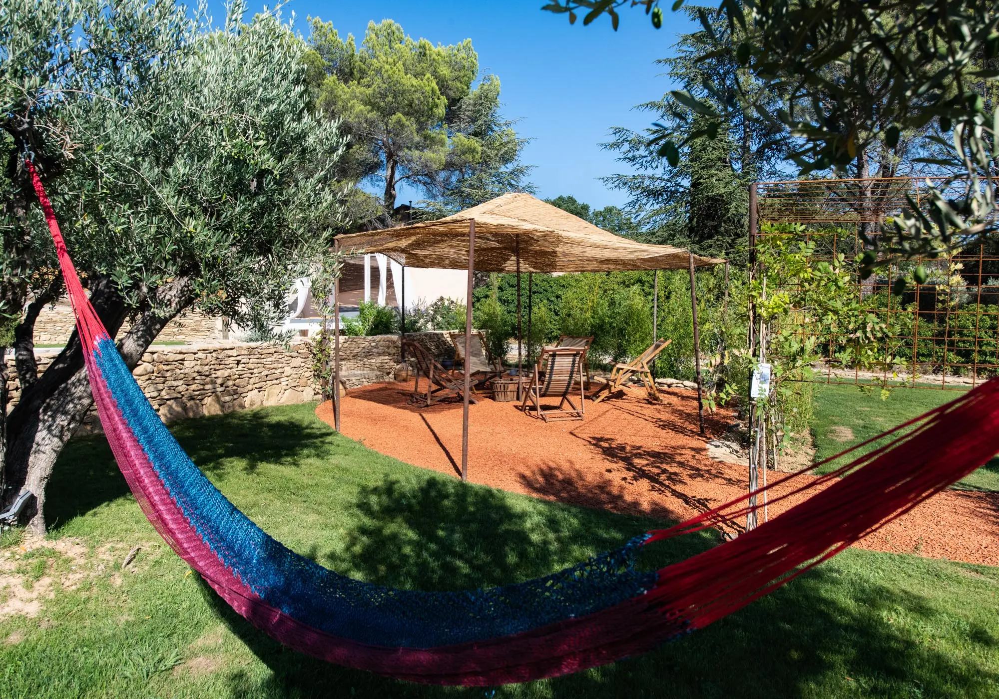 Het dutjeshoekje in de boomgaard...