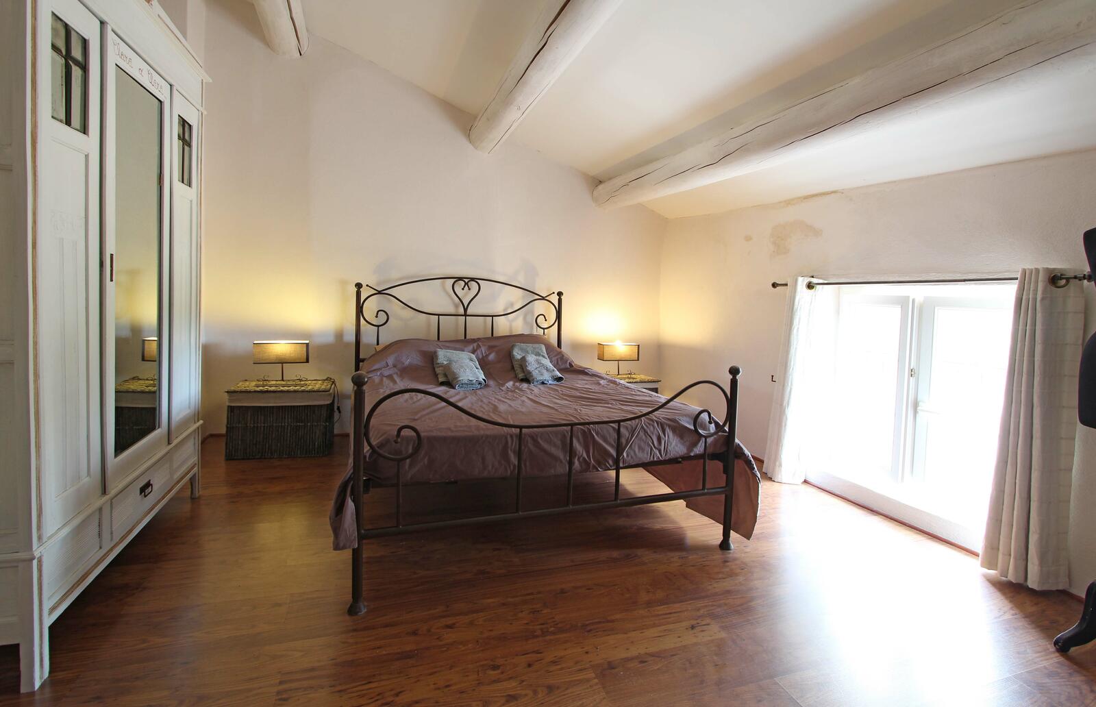Bedroom 5 : bed 160 x 200