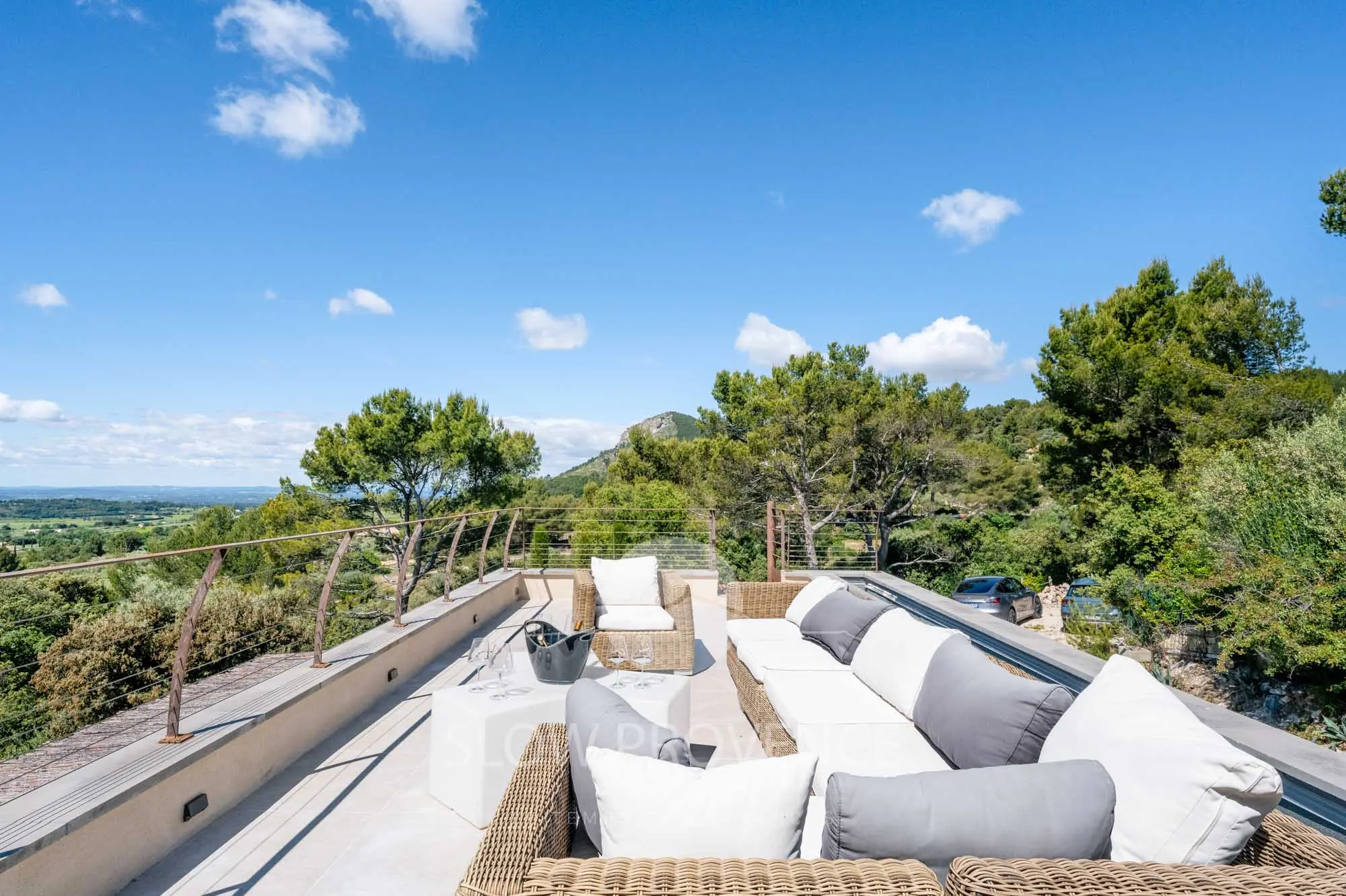 Roof top au dessus du pool-house