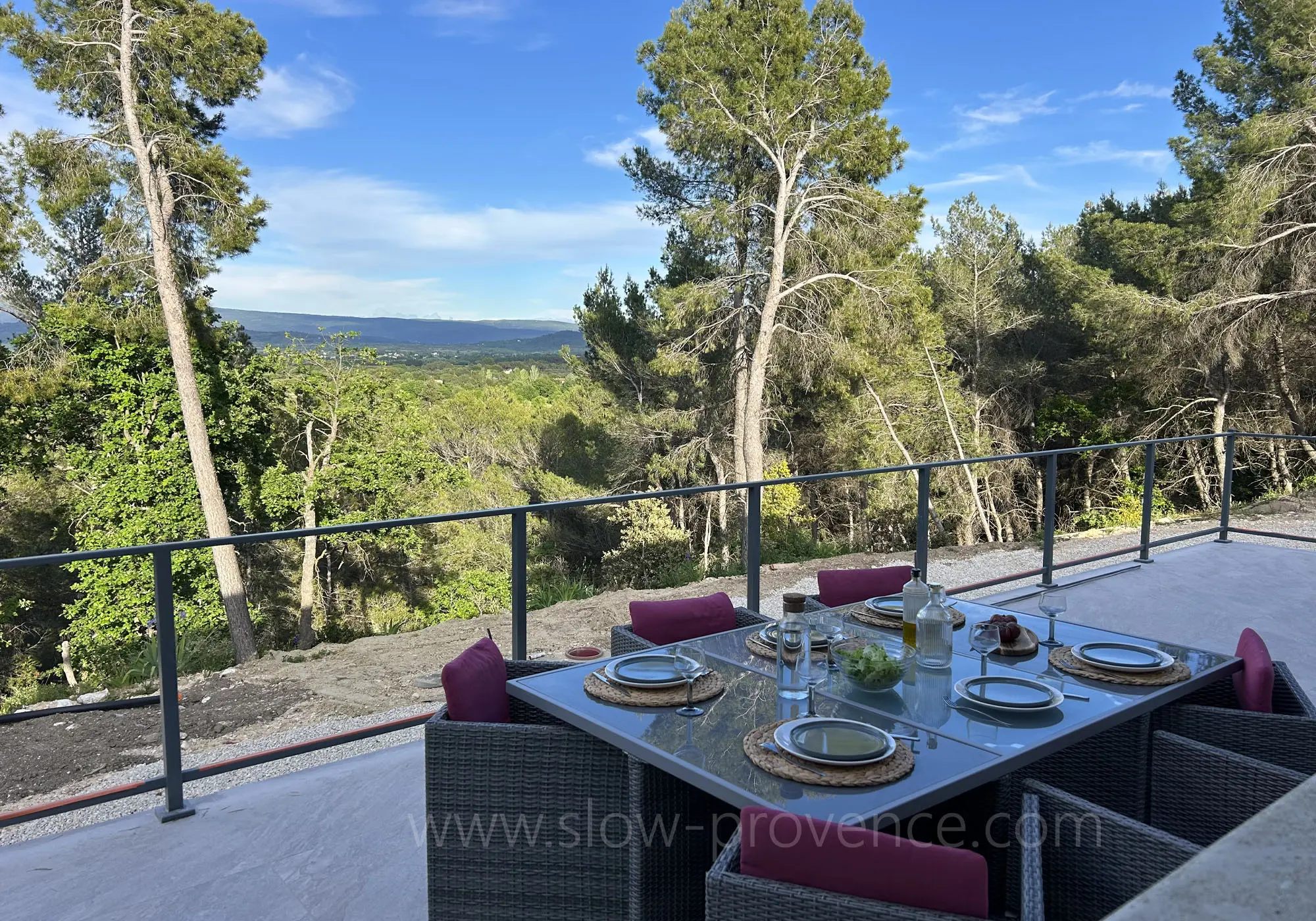 Terrasse au Nord de la maison