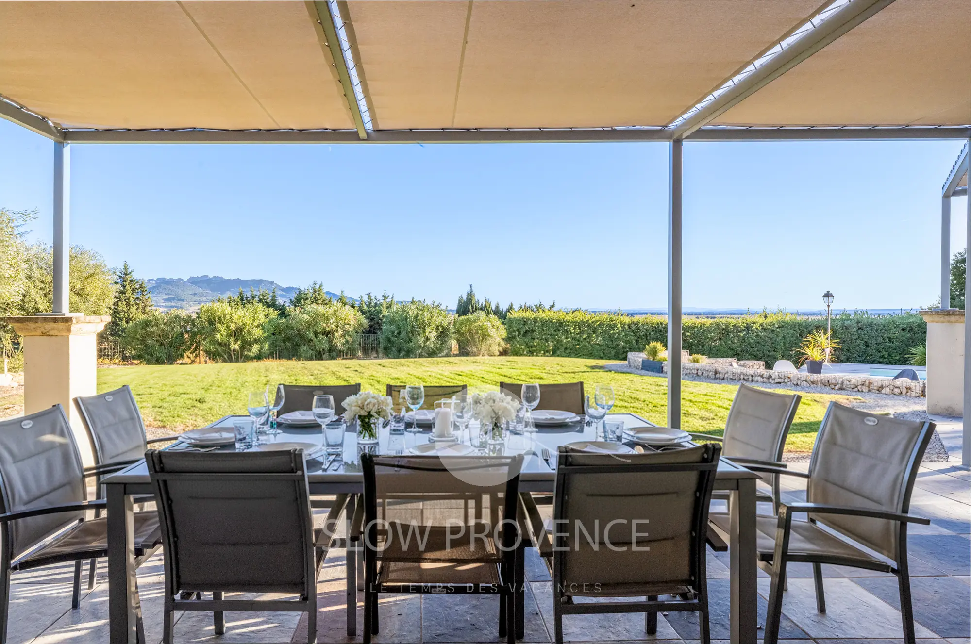 A dream view for an aperitif