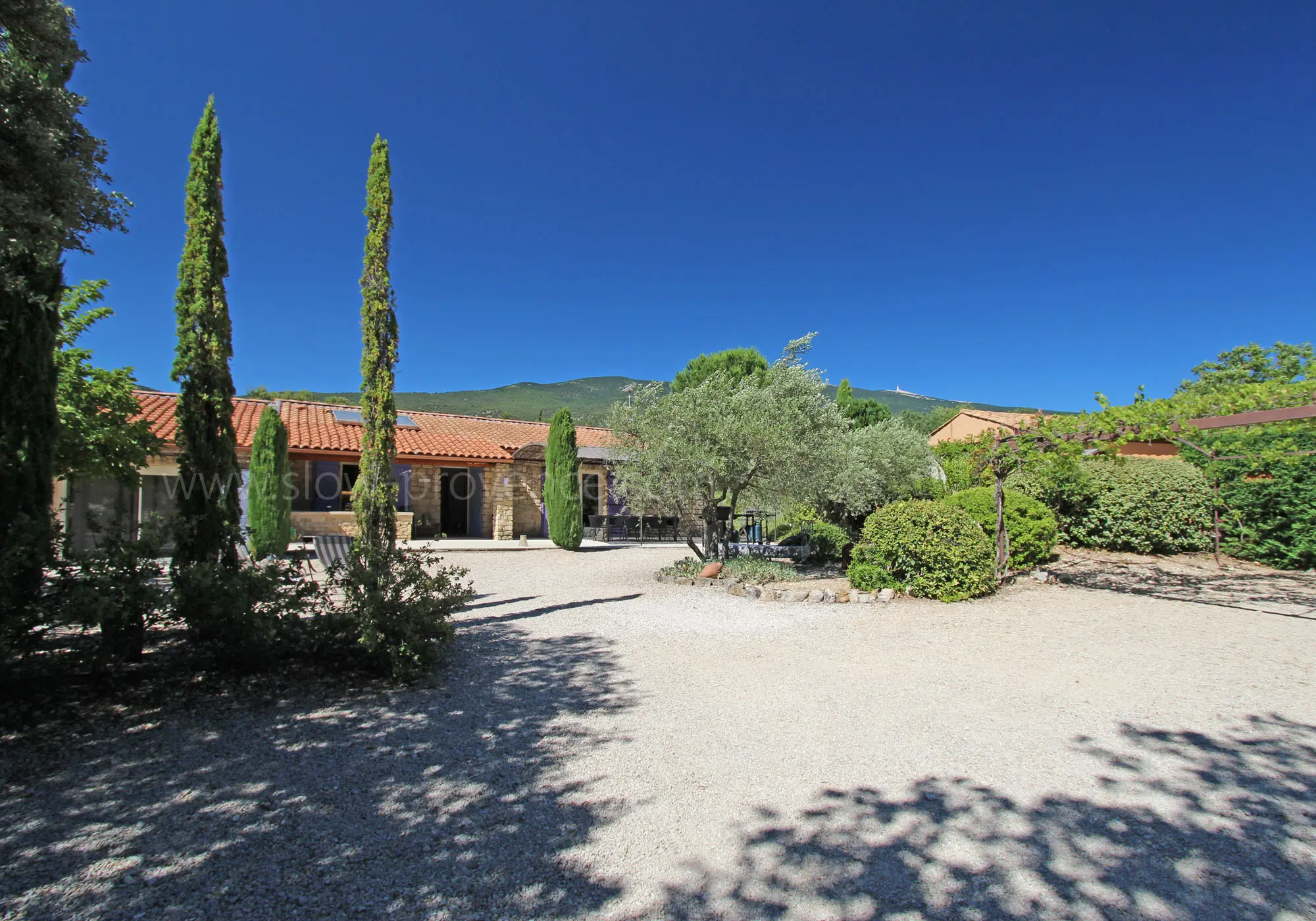Schönes Haus mit umzäuntem Garten