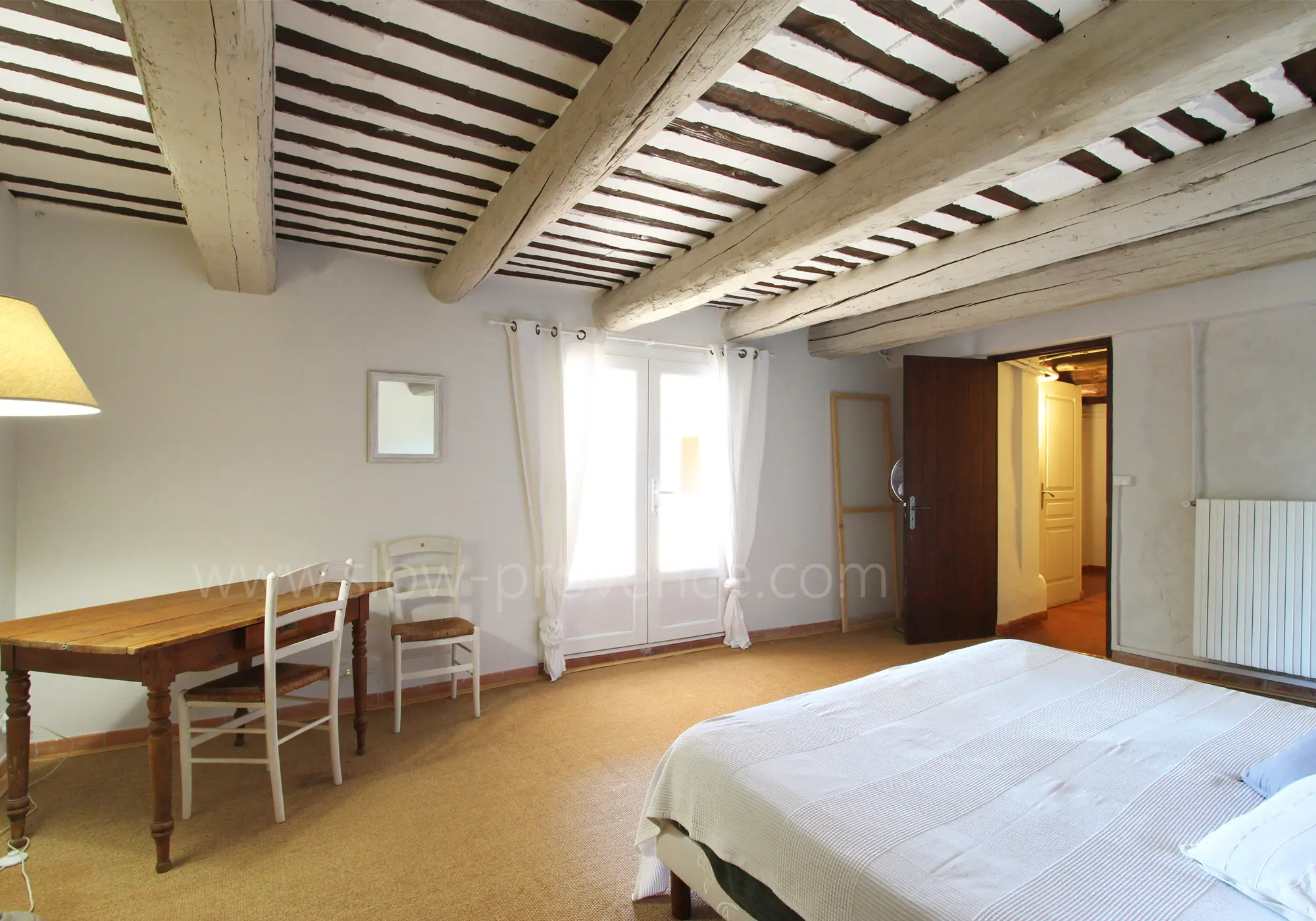 Chambre 1 - avec accès à la cour ombragée