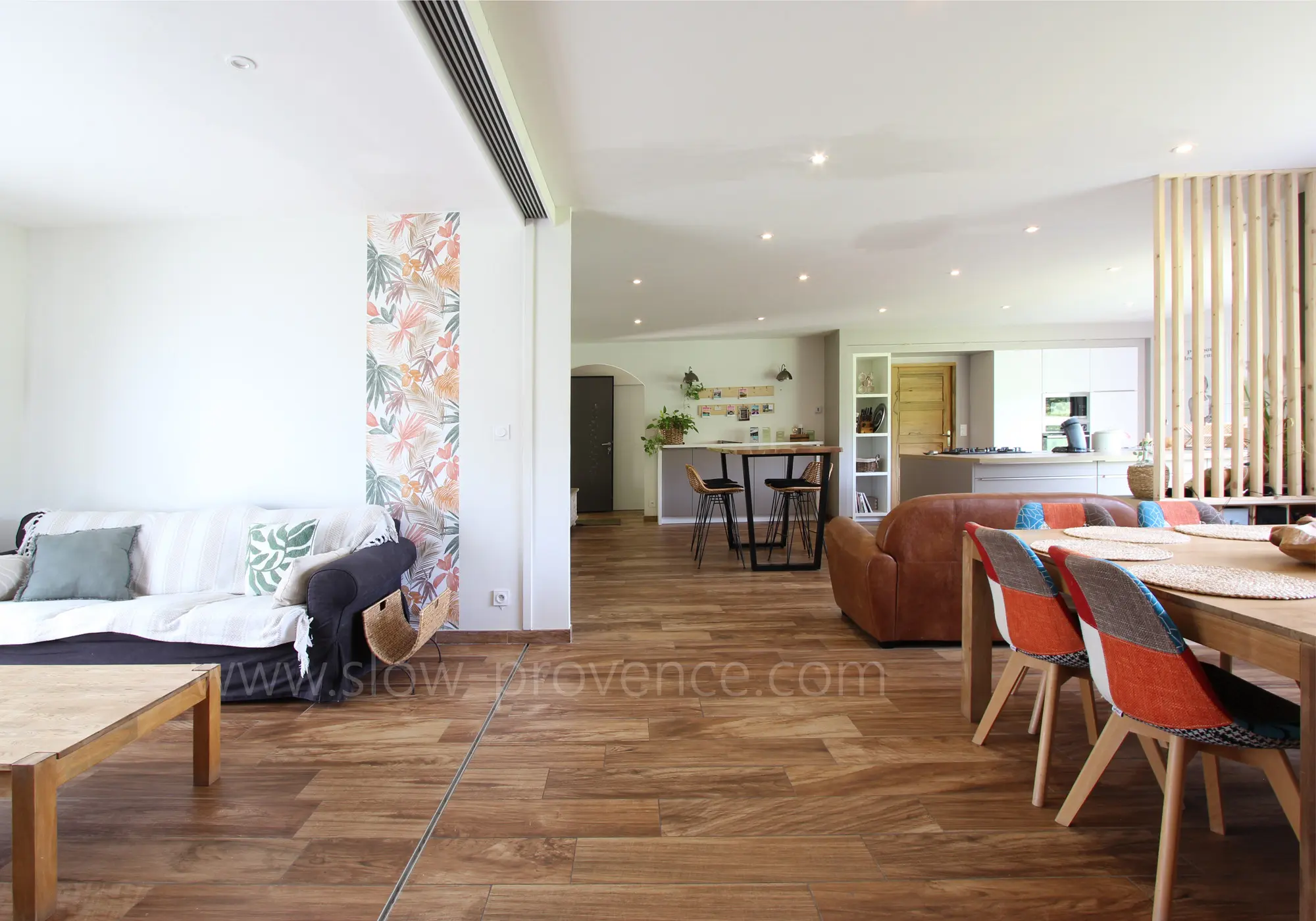 Zeer mooie leefruimte met toegang tot verschillende terrassen