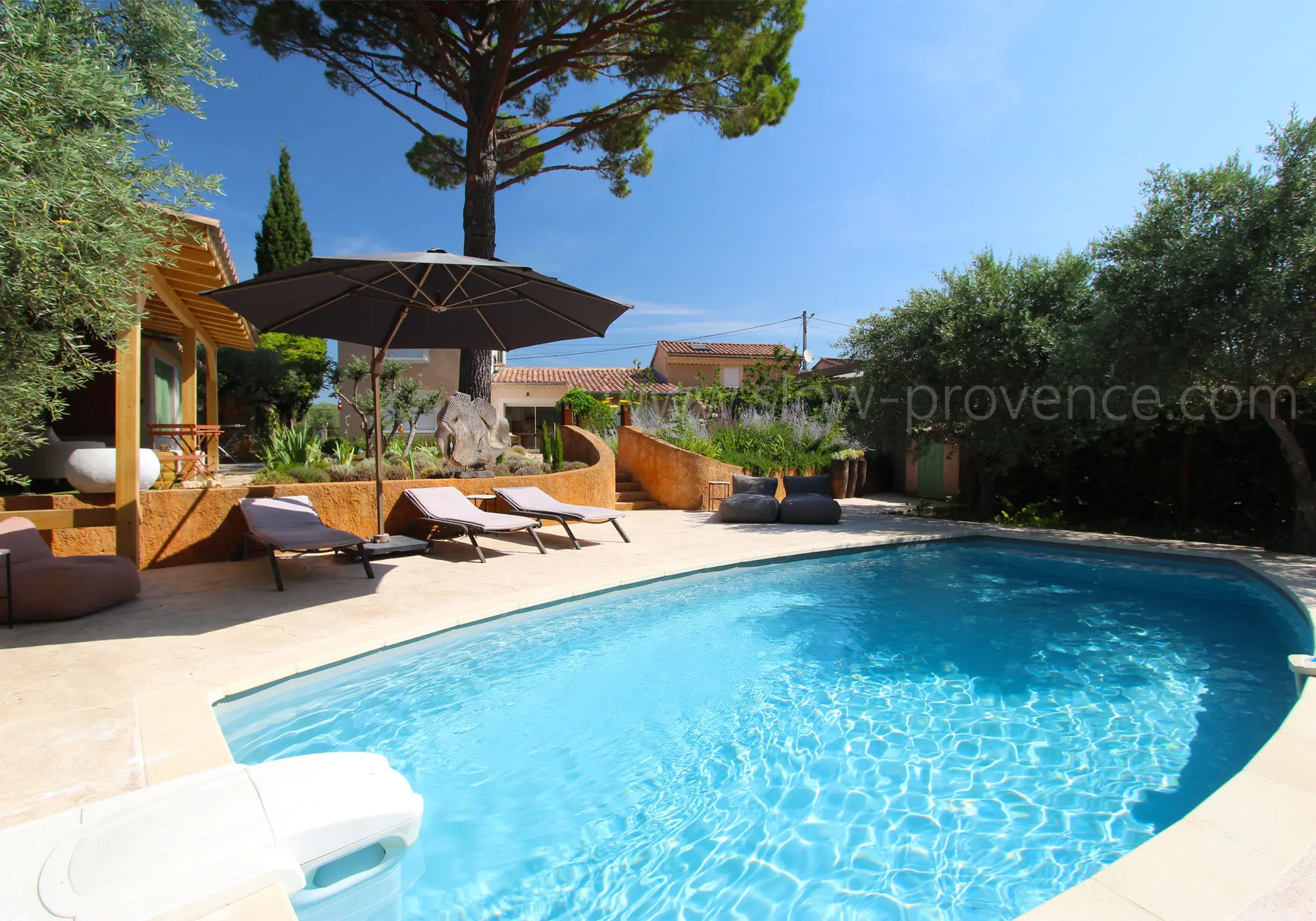 Fancy a vacation in Provence?