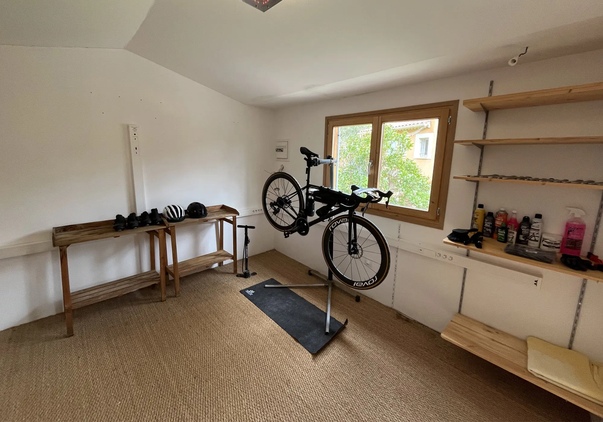 Local à vélos équipé et sécurisé