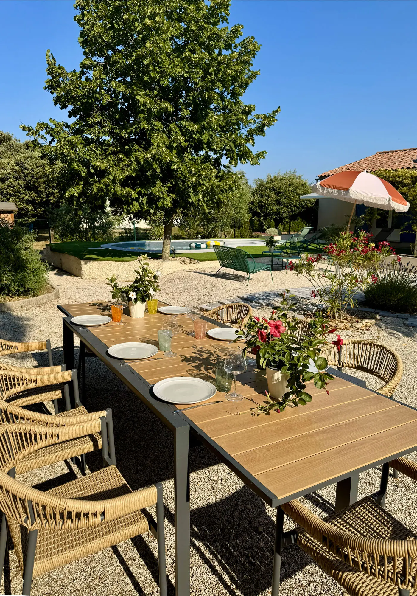 Les repas en famille au soleil n'attendent que vous !