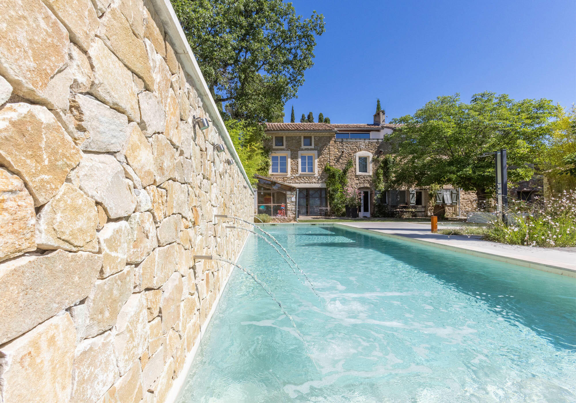 For quiet holidays under the Provence sun