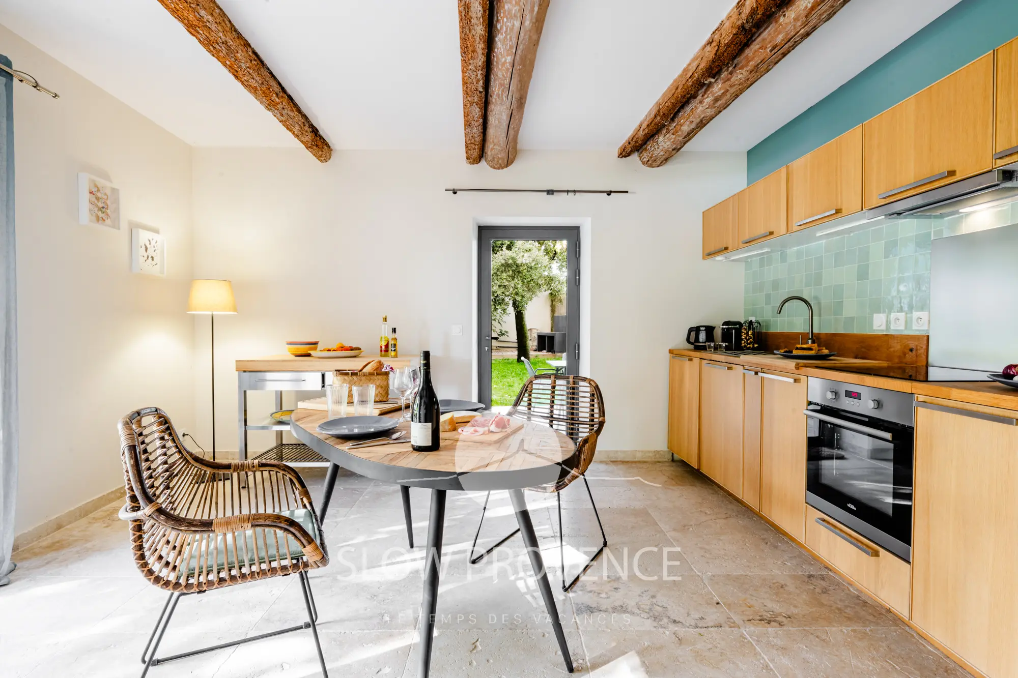 Entrée sur la cuisine