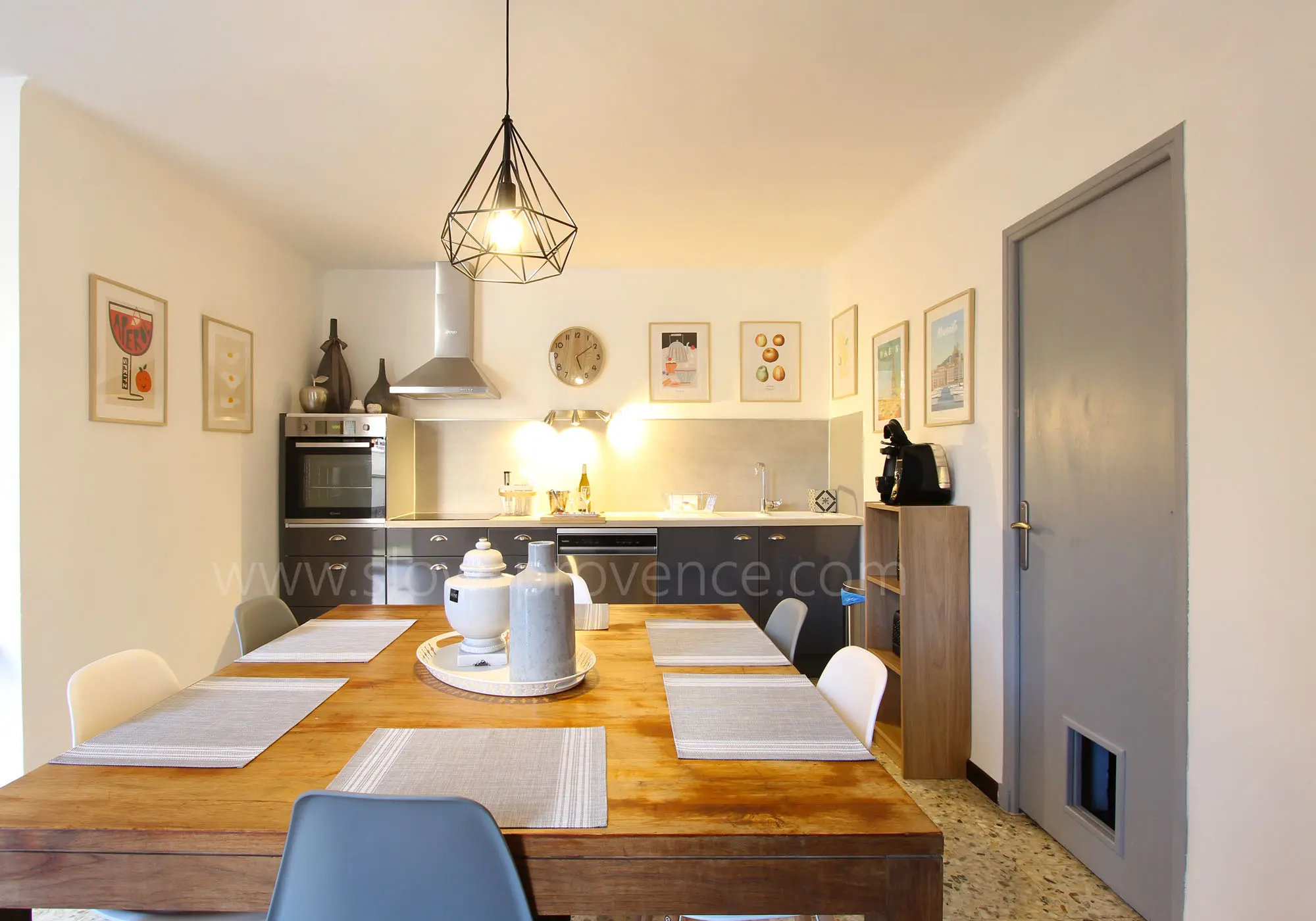 Fully equipped kitchen