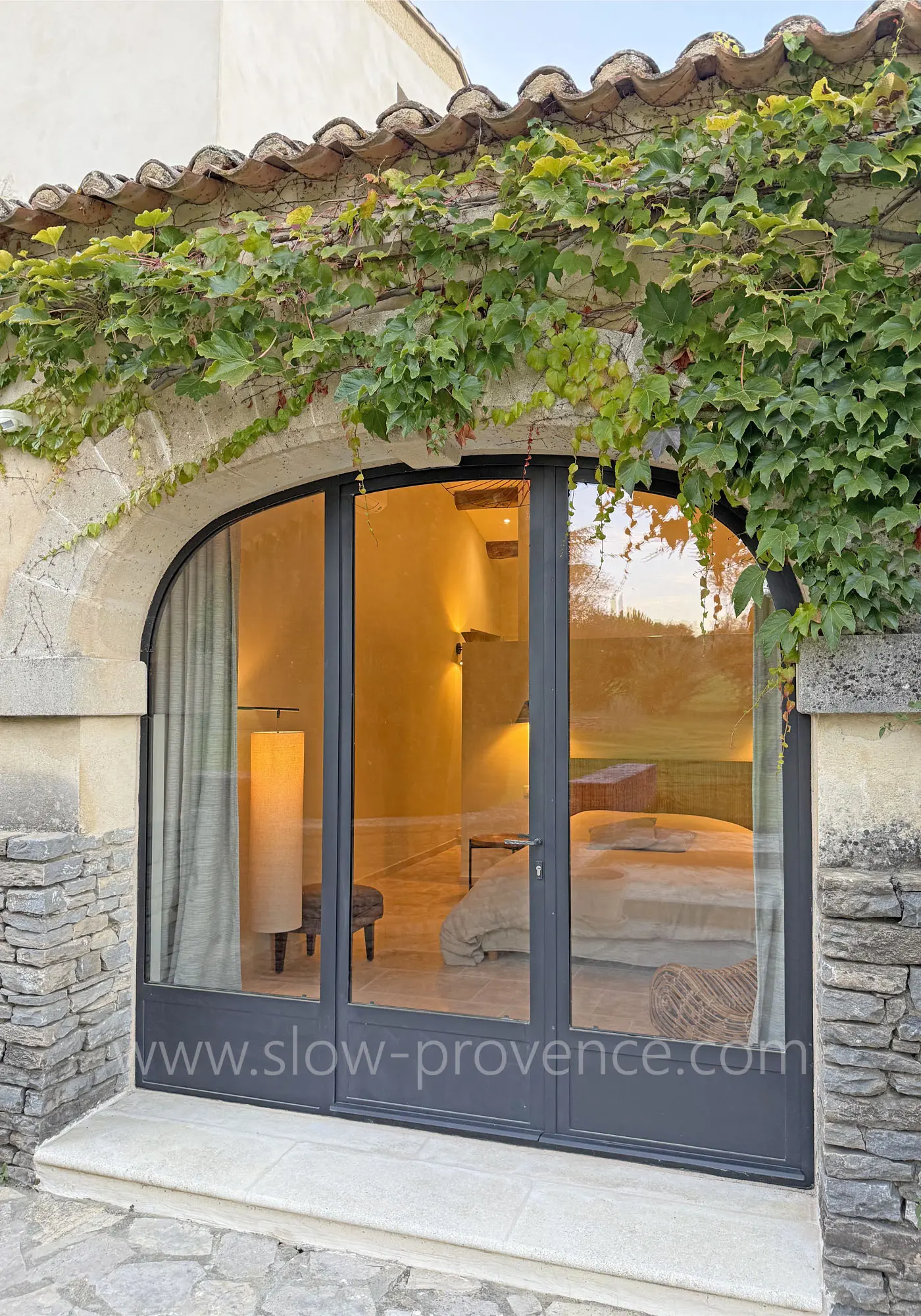 Accès à la chambre 1