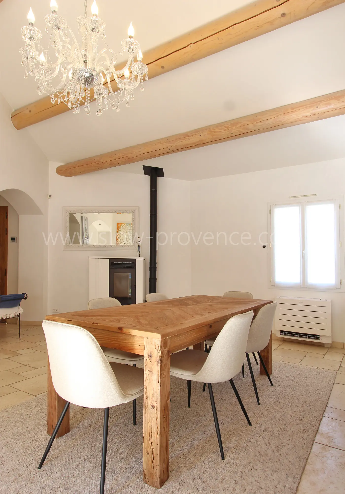 Entrance to the dining room